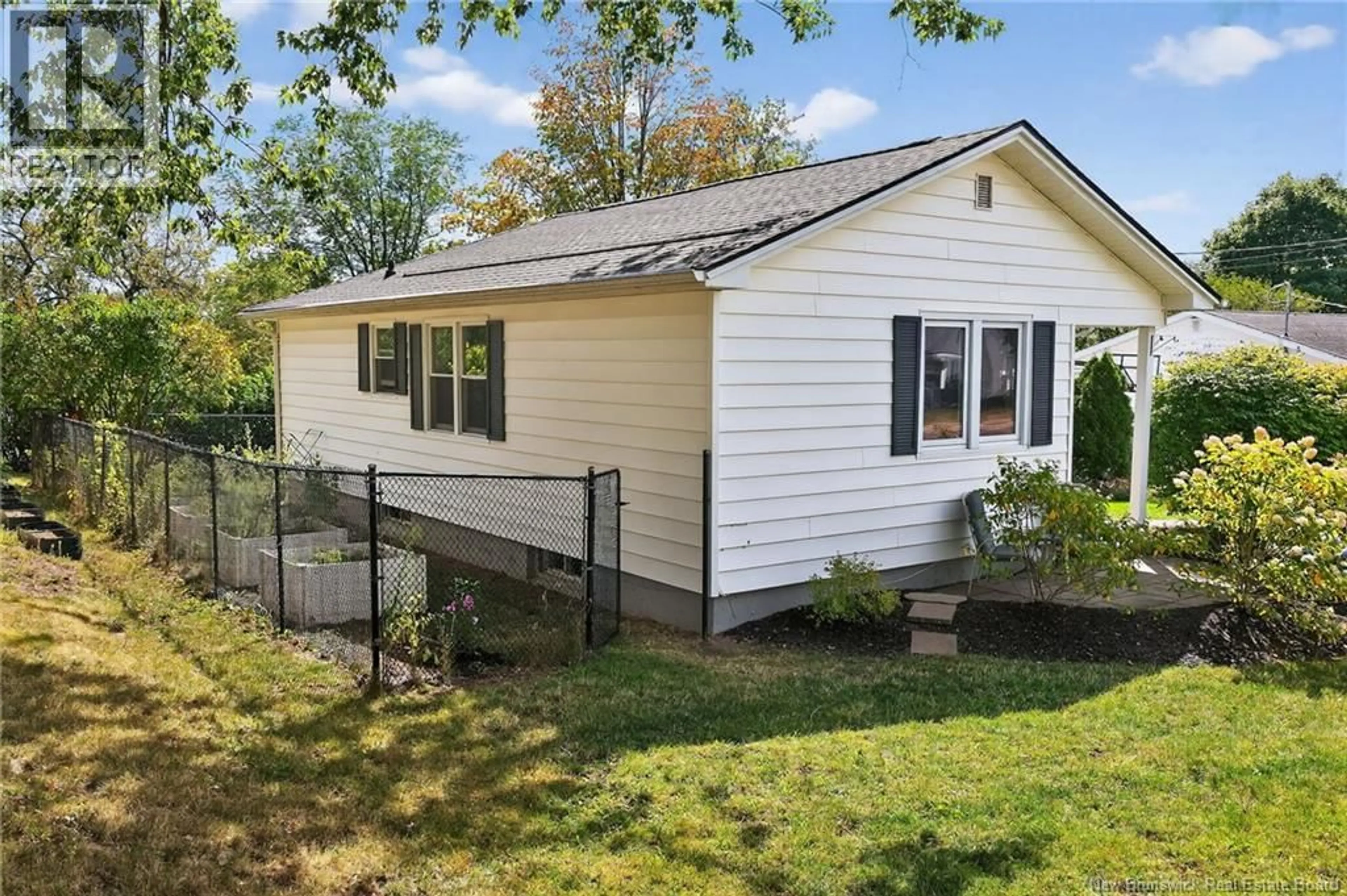 Home with vinyl exterior material, street for 90 GLENWOOD DRIVE, Moncton New Brunswick E1A2M9