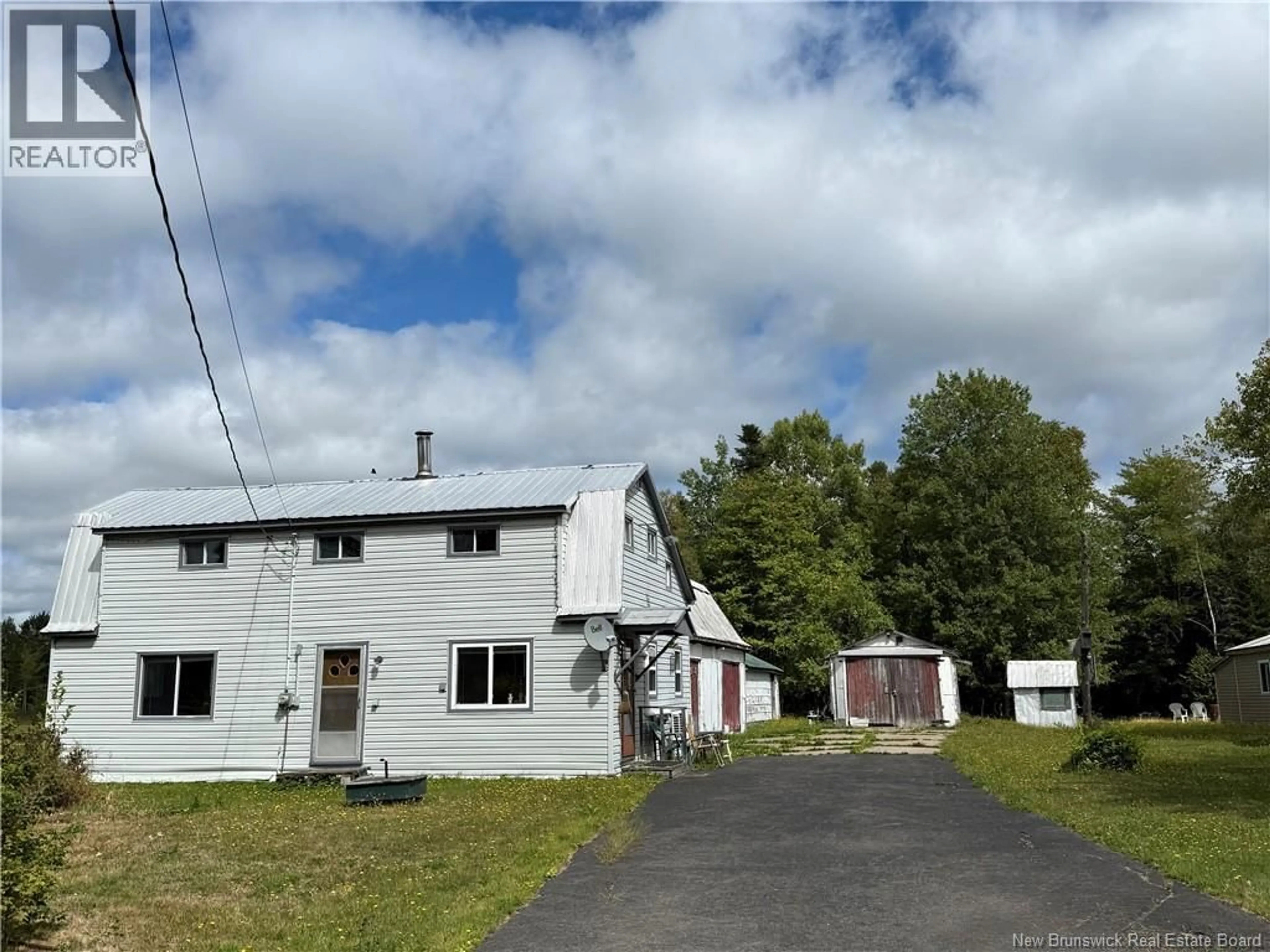 A pic from outside/outdoor area/front of a property/back of a property/a pic from drone, street for 38 MANITOBA ROAD, Apohaqui New Brunswick E4G1H3