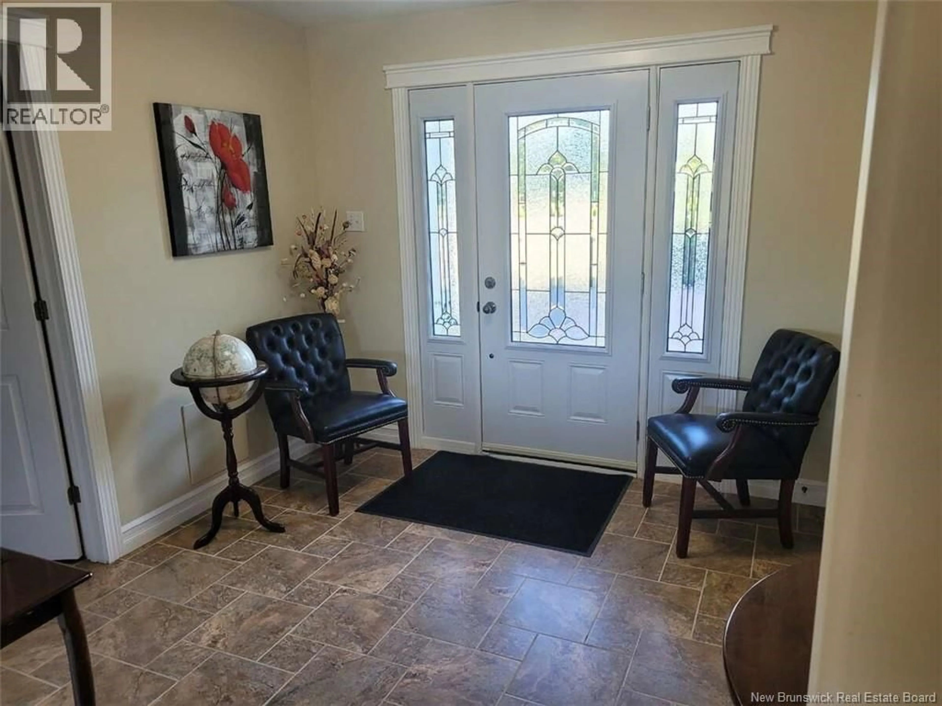 Indoor entryway for 45 OLD MILL ROAD, Shediac New Brunswick E4P3C4