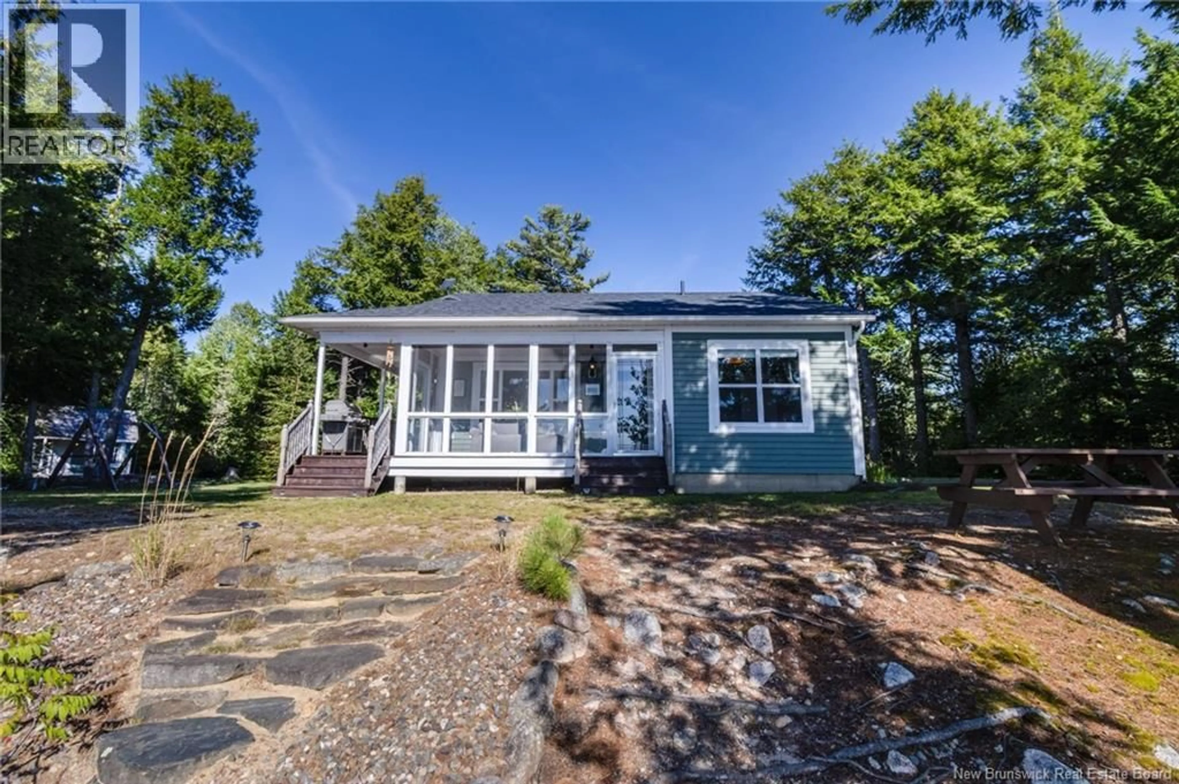 Home with vinyl exterior material, water/lake/river/ocean view for 123 DUPLISSEA DRIVE, Magaguadavic New Brunswick E6K4A8