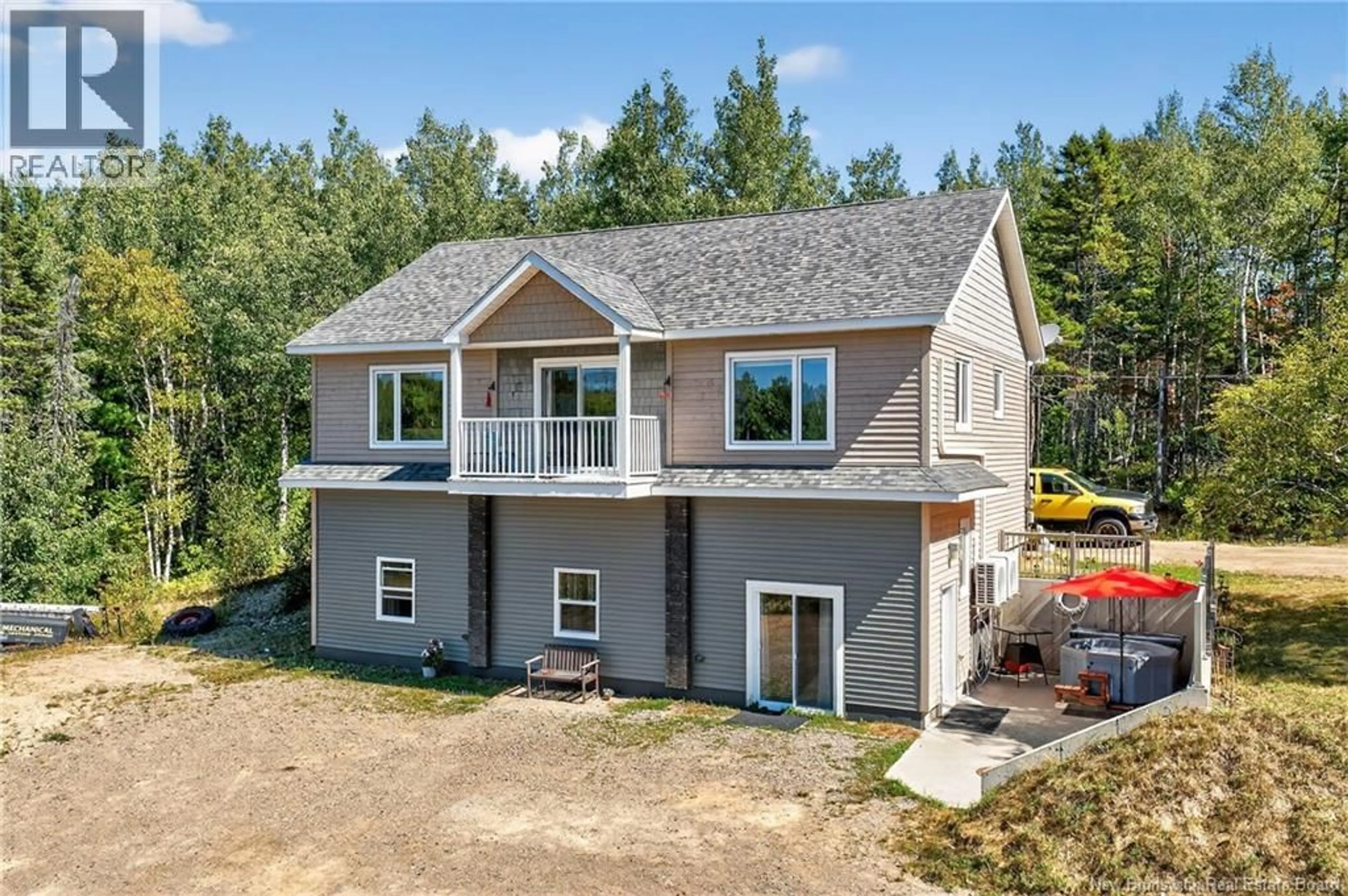 A pic from outside/outdoor area/front of a property/back of a property/a pic from drone, building for 38 ALLÉE CÉCILE, Petit-Tracadie New Brunswick E1X0J2