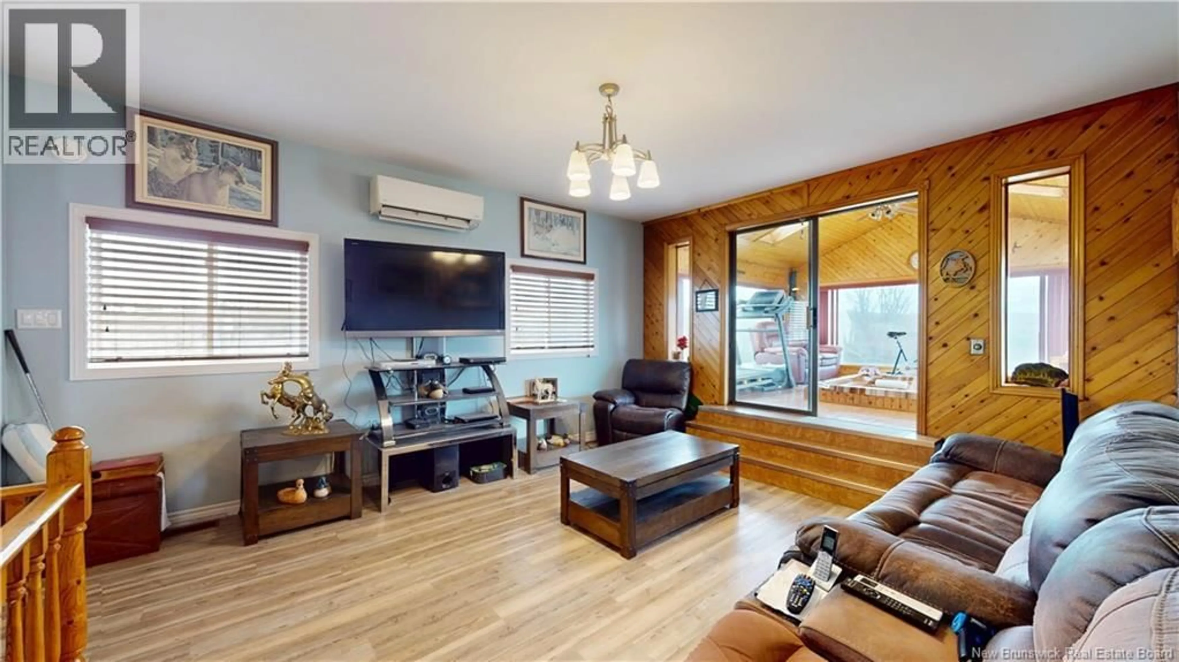 Living room with furniture, wood/laminate floor for 552 ERB SETTLEMENT ROAD, Erb Settlement New Brunswick E5P1Z8