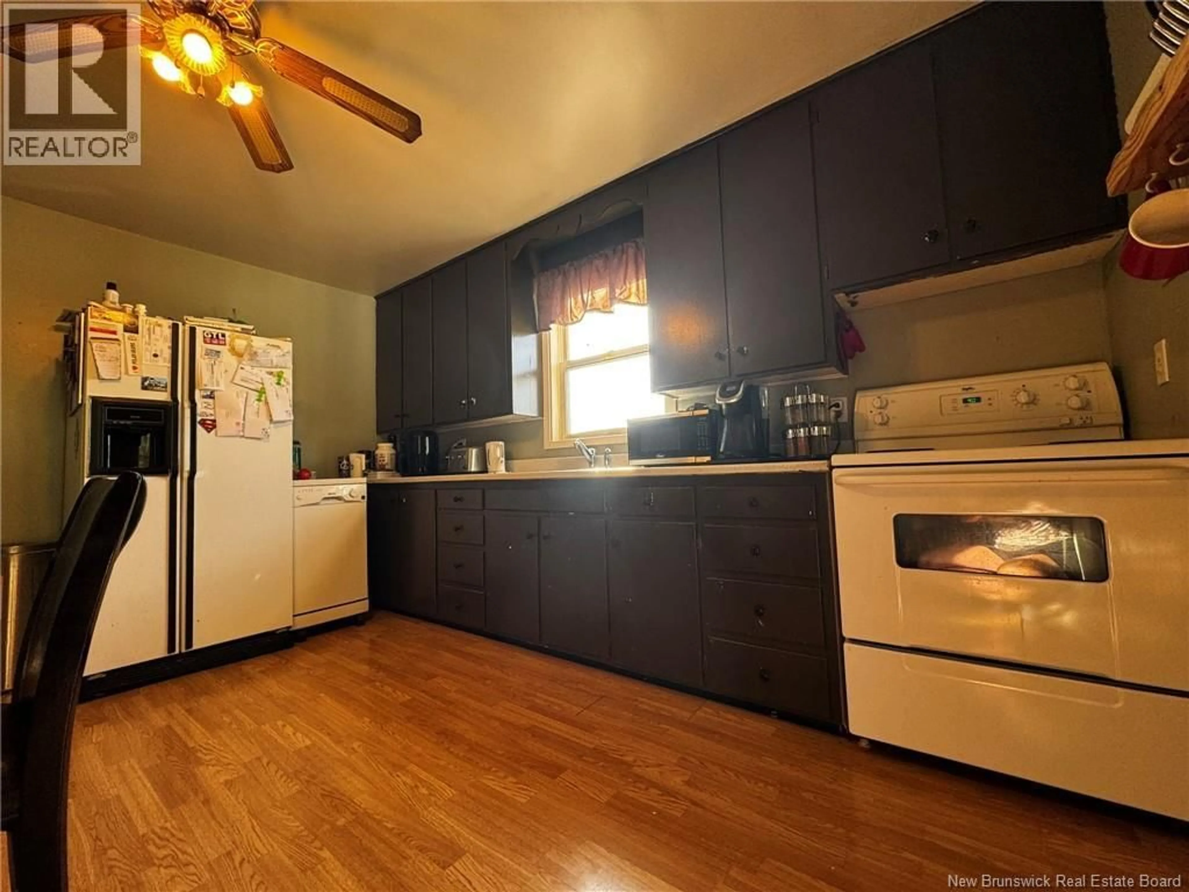 Standard kitchen, wood/laminate floor for 365 JANE STREET, Miramichi New Brunswick E1V2V1
