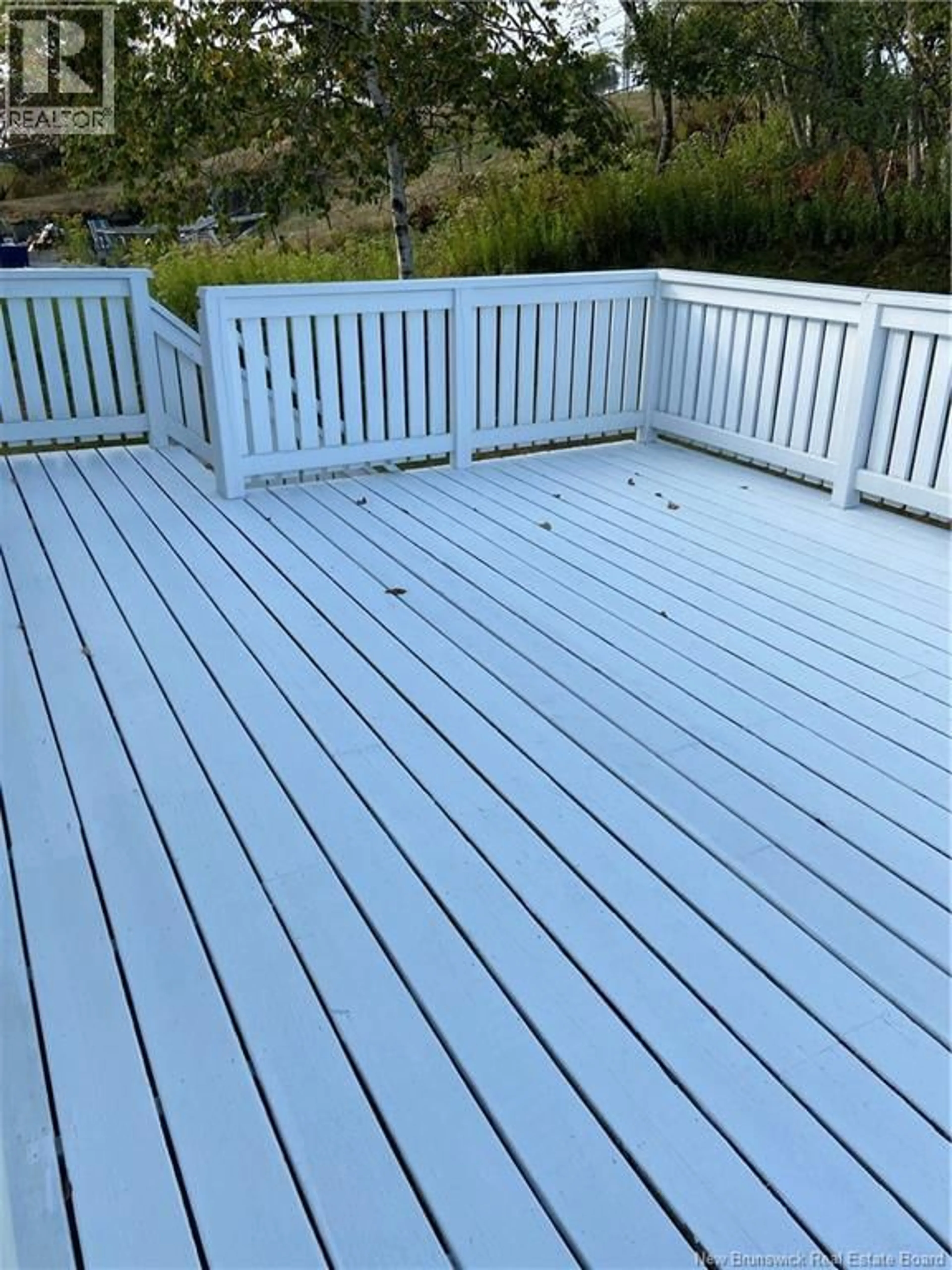 Home with vinyl exterior material, street for 17 KIWANIS COURT, Saint John New Brunswick E2K4L3