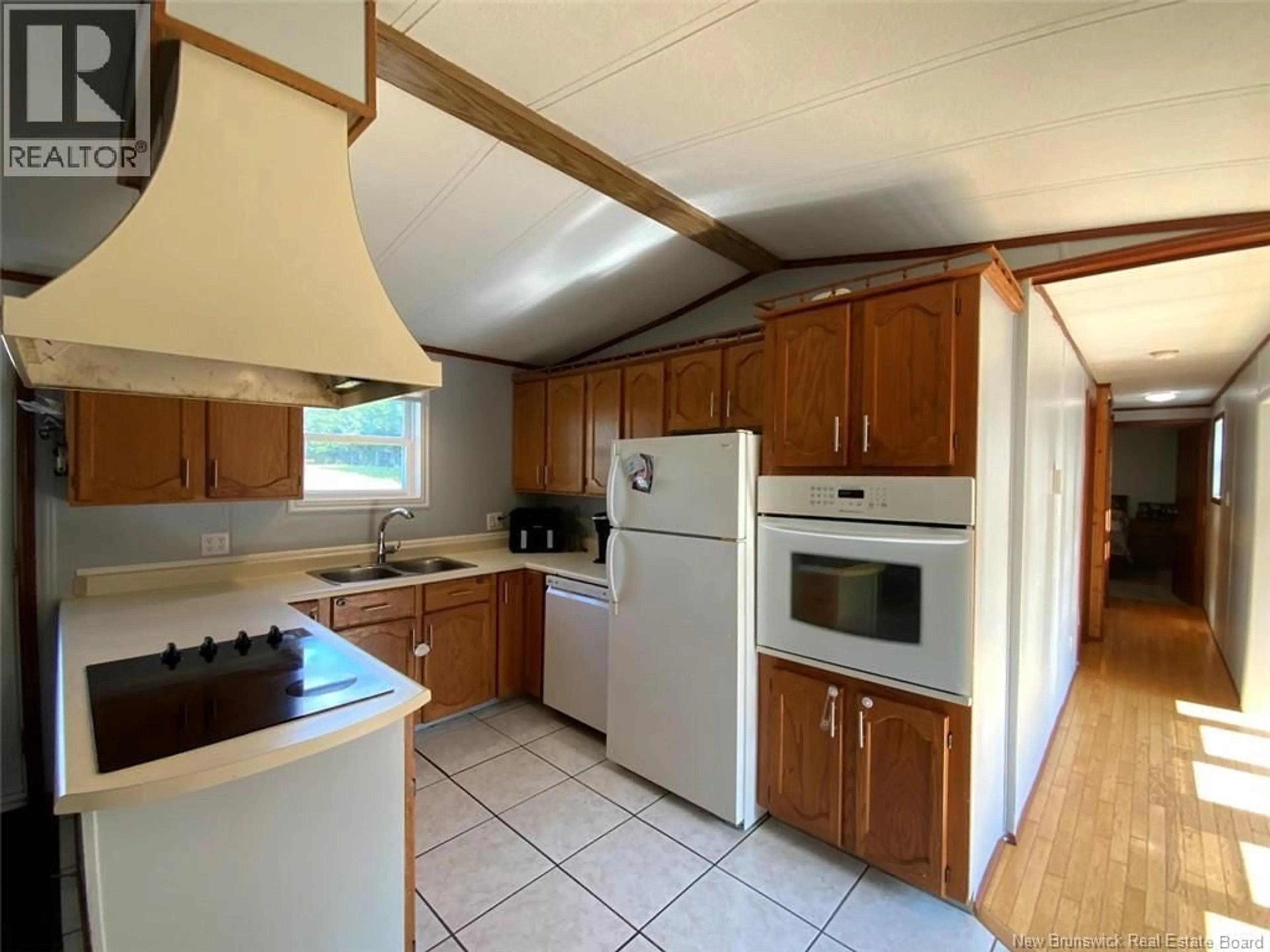 Standard kitchen, unknown for 56 LE PARADIS ROAD, Saint-Jacques New Brunswick E7B1V1
