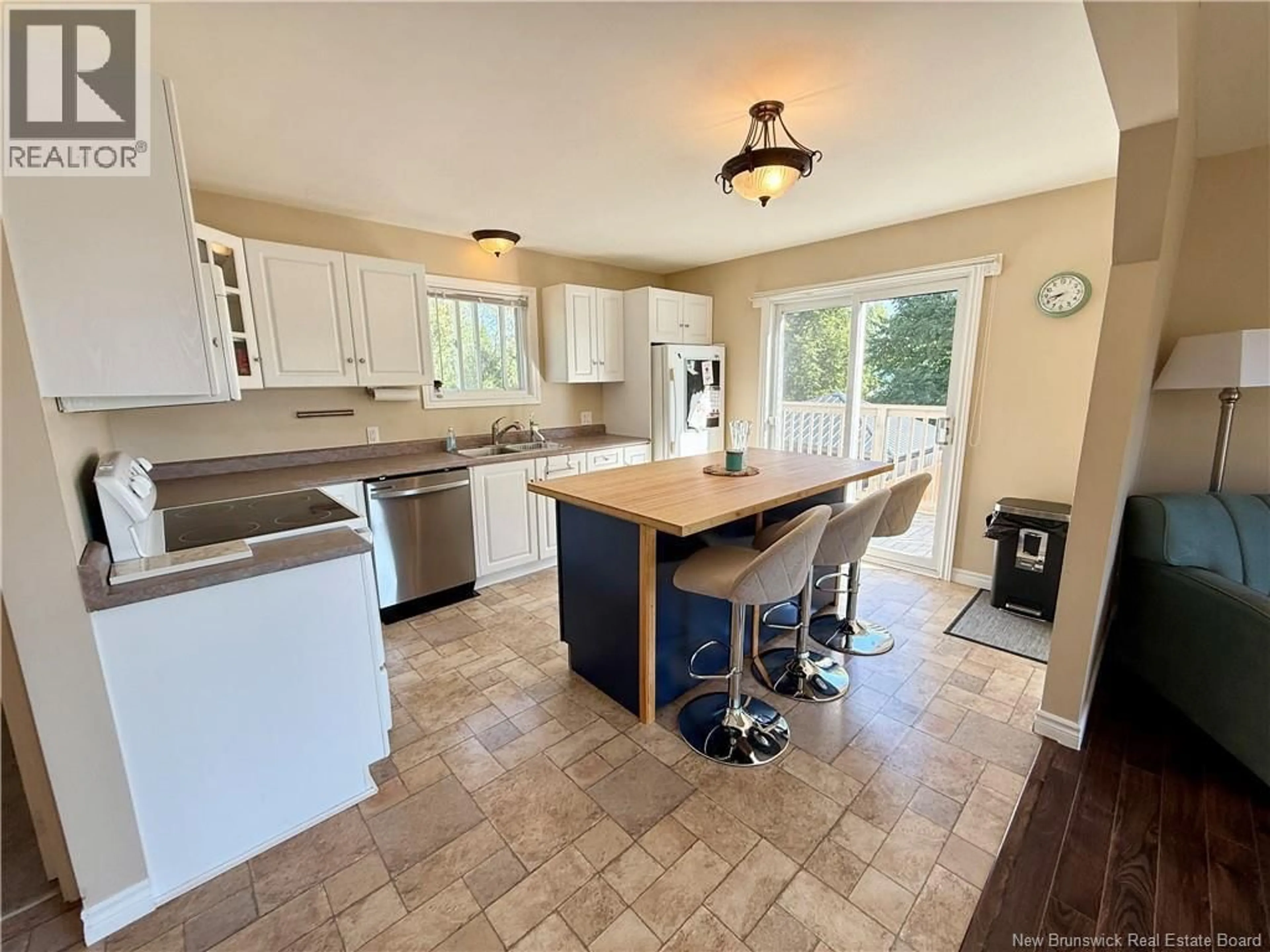 Open concept kitchen, ceramic/tile floor for 1342 NICHOLAS DENYS, Saint-Laurent New Brunswick E8K3E2