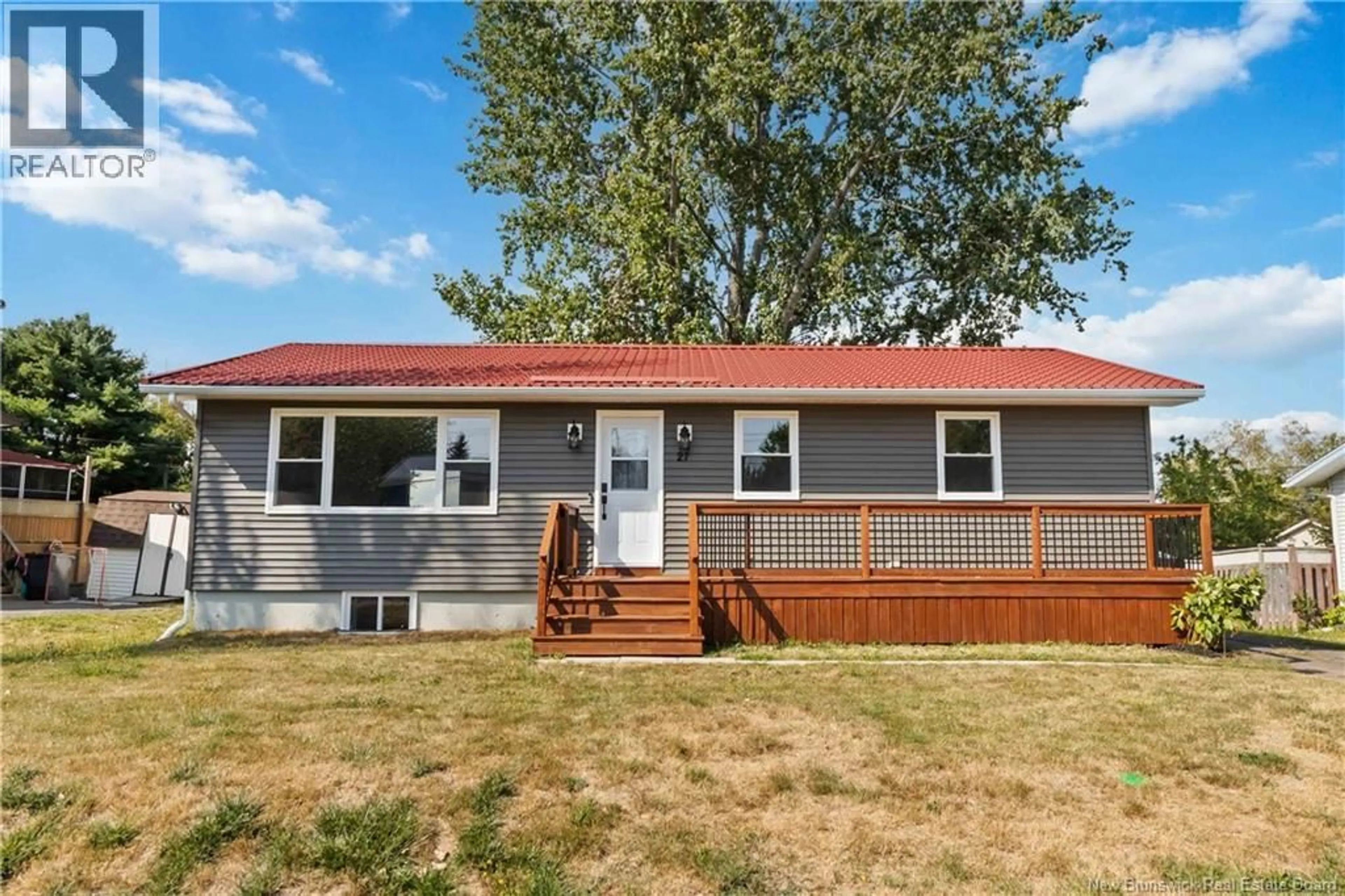 Home with vinyl exterior material, street for 21 TEESDALE STREET, Moncton New Brunswick E1A5K6