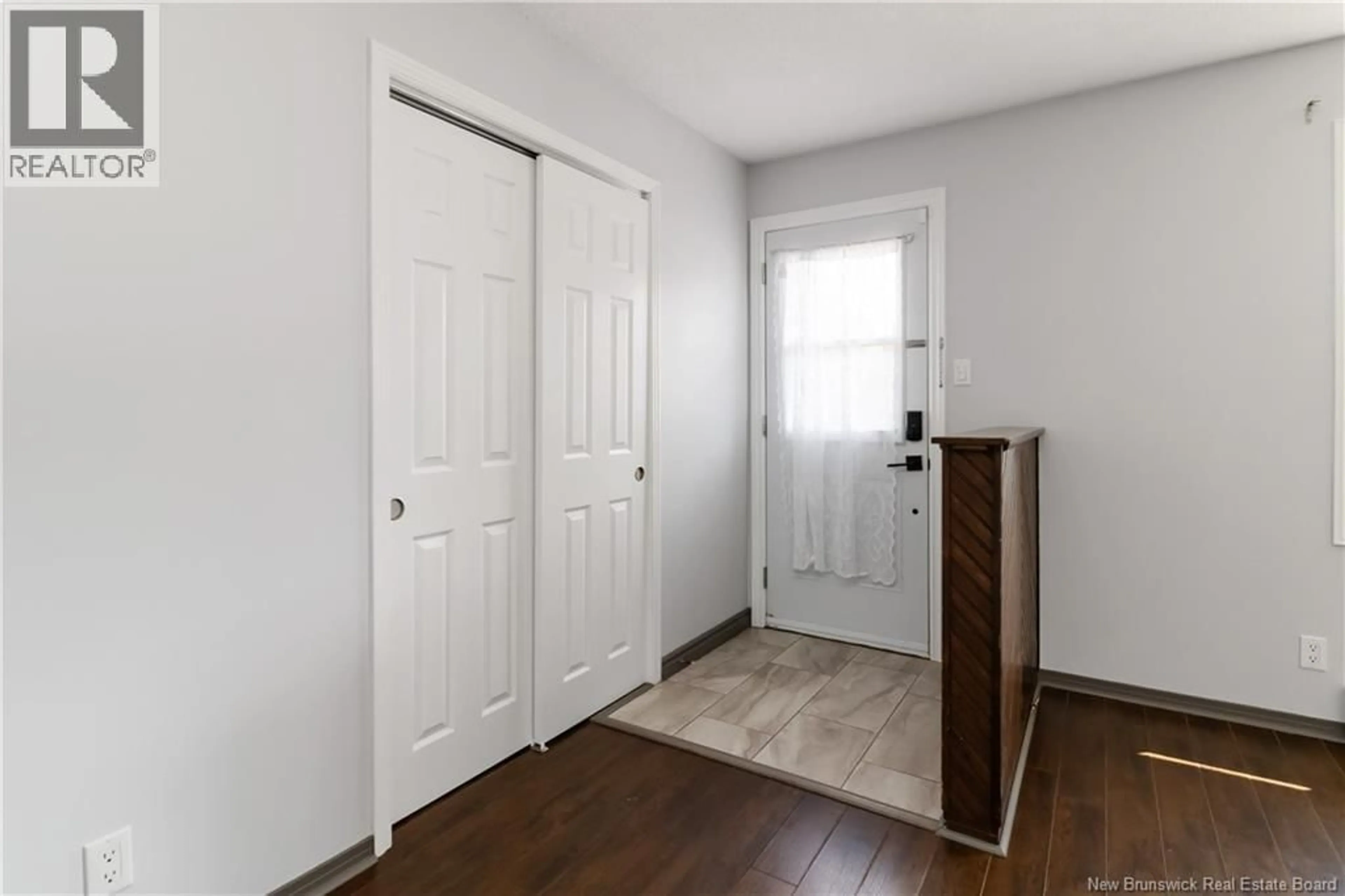 Indoor entryway for 21 TEESDALE STREET, Moncton New Brunswick E1A5K6