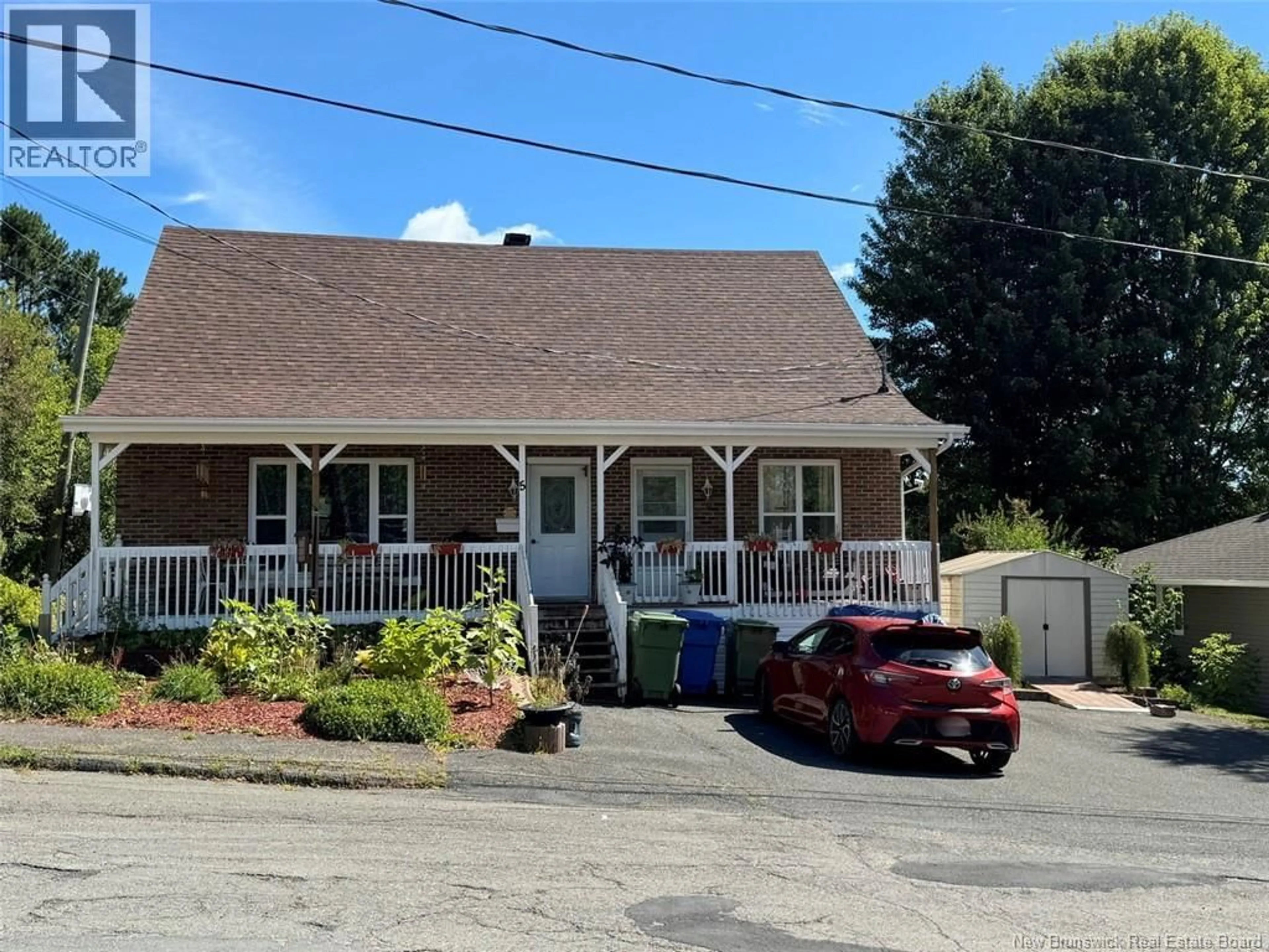 A pic from outside/outdoor area/front of a property/back of a property/a pic from drone, street for 5 NARCISSE-BEAULIEU AVENUE, Edmundston New Brunswick E3V1N5