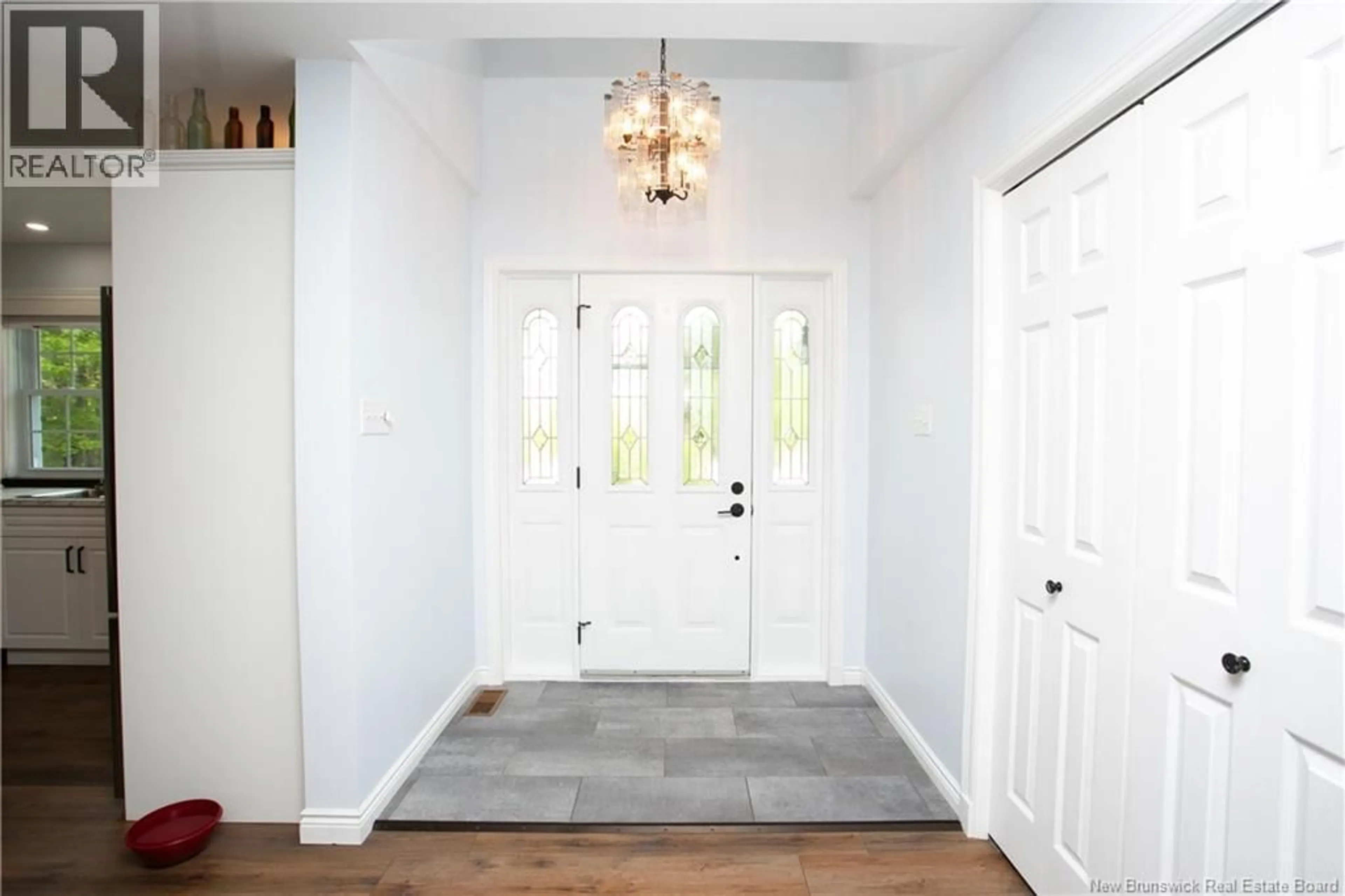 Indoor entryway for 22 LYNX LANE, Hanwell New Brunswick E3C1M9