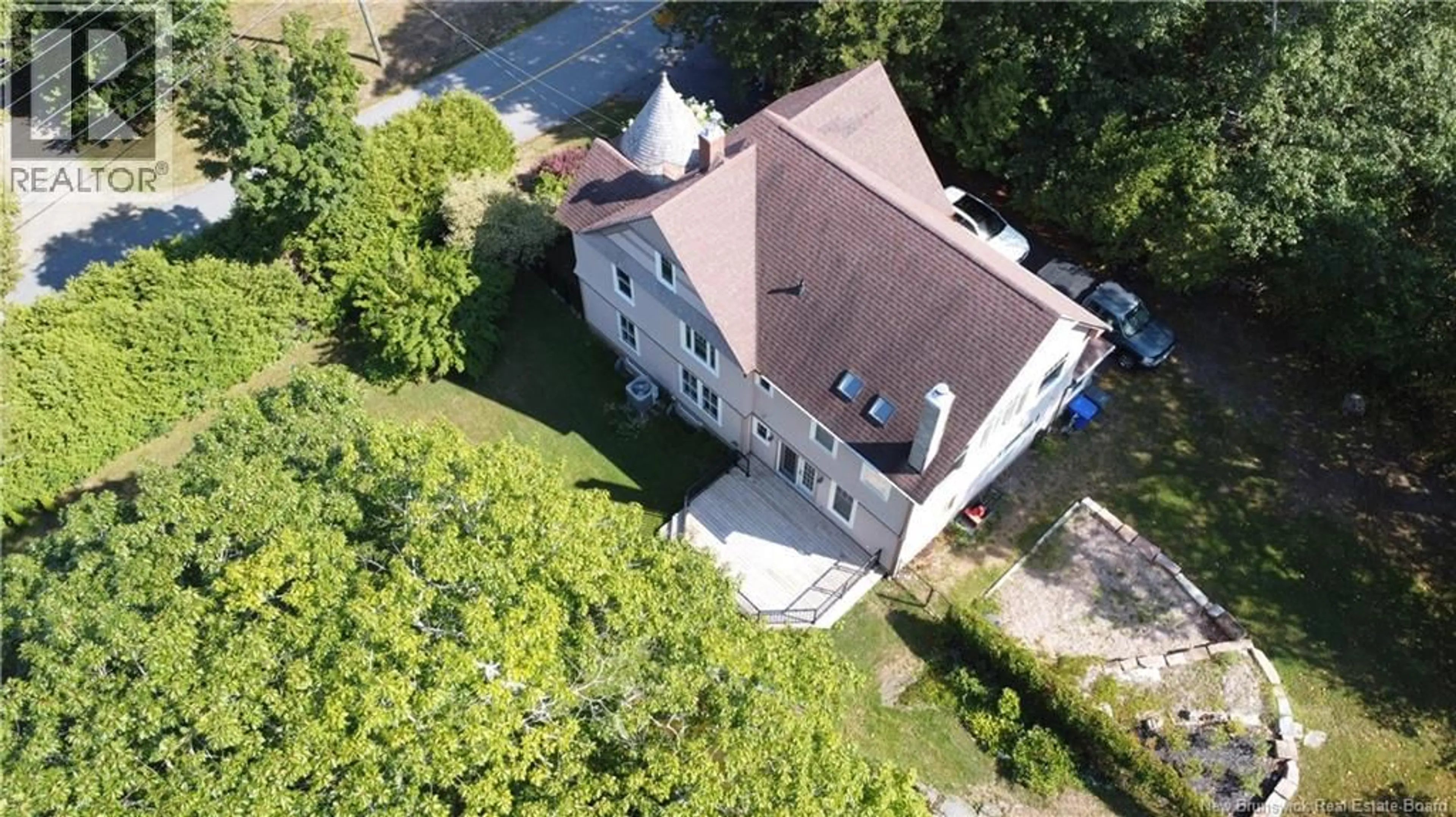 A pic from outside/outdoor area/front of a property/back of a property/a pic from drone, building for 32 CAMPBELL HILL ROAD, St George New Brunswick E5C3B1