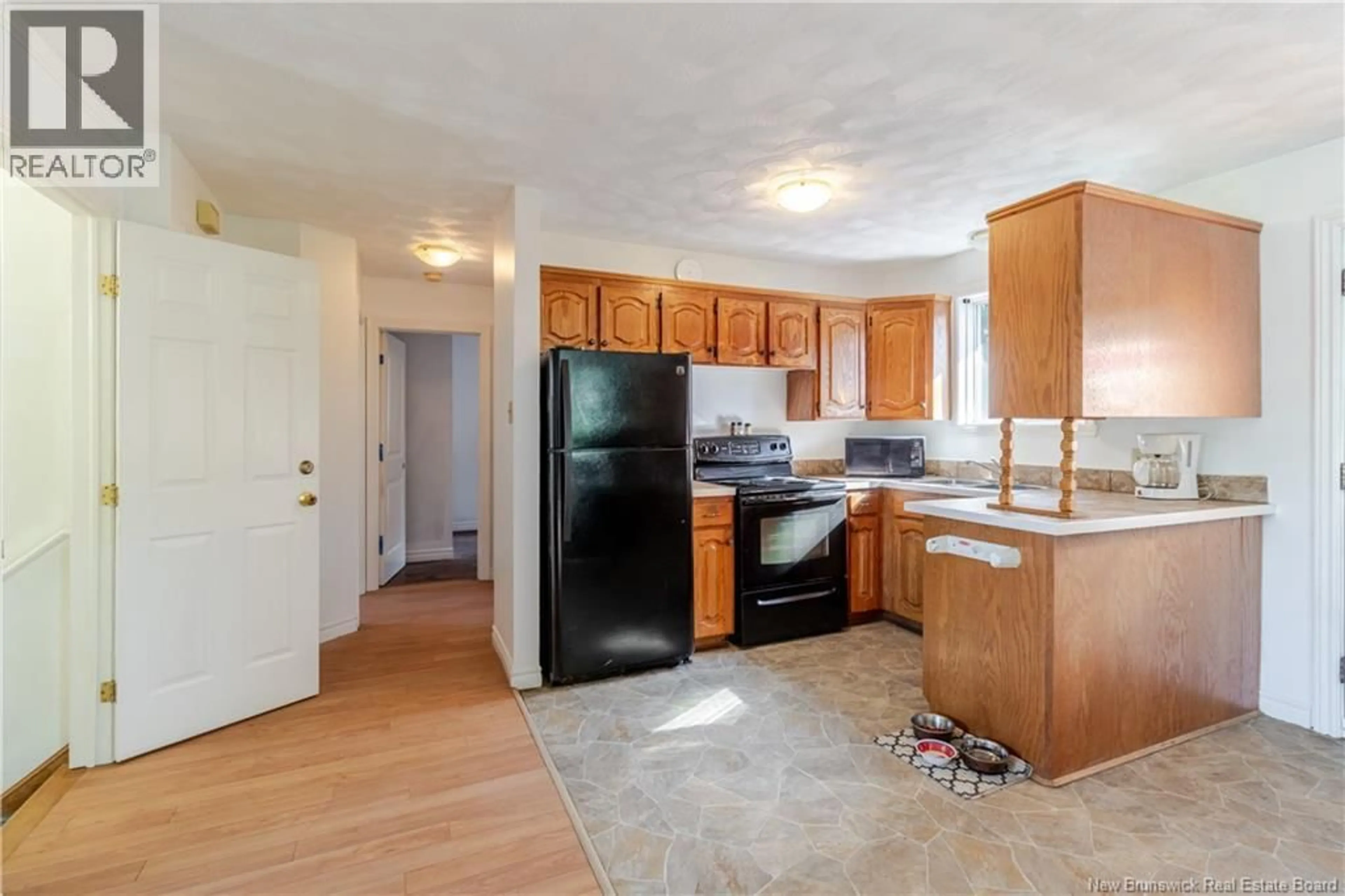 Standard kitchen, unknown for 98 MCADAM AVENUE, Fredericton New Brunswick E3A1G4