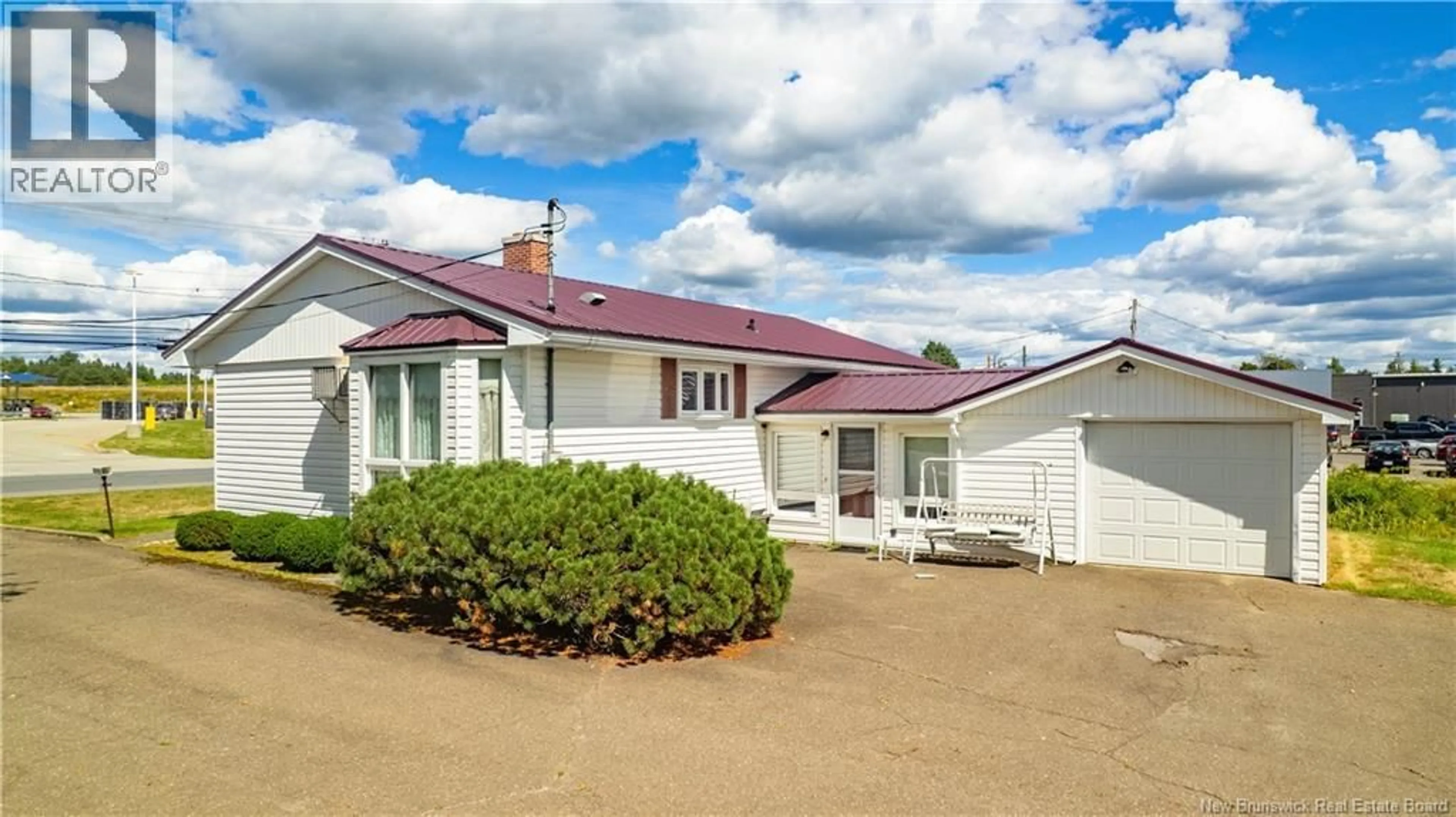 A pic from outside/outdoor area/front of a property/back of a property/a pic from drone, building for 10 170 ROUTE ROUTE, St. Stephen New Brunswick E3L2Y8