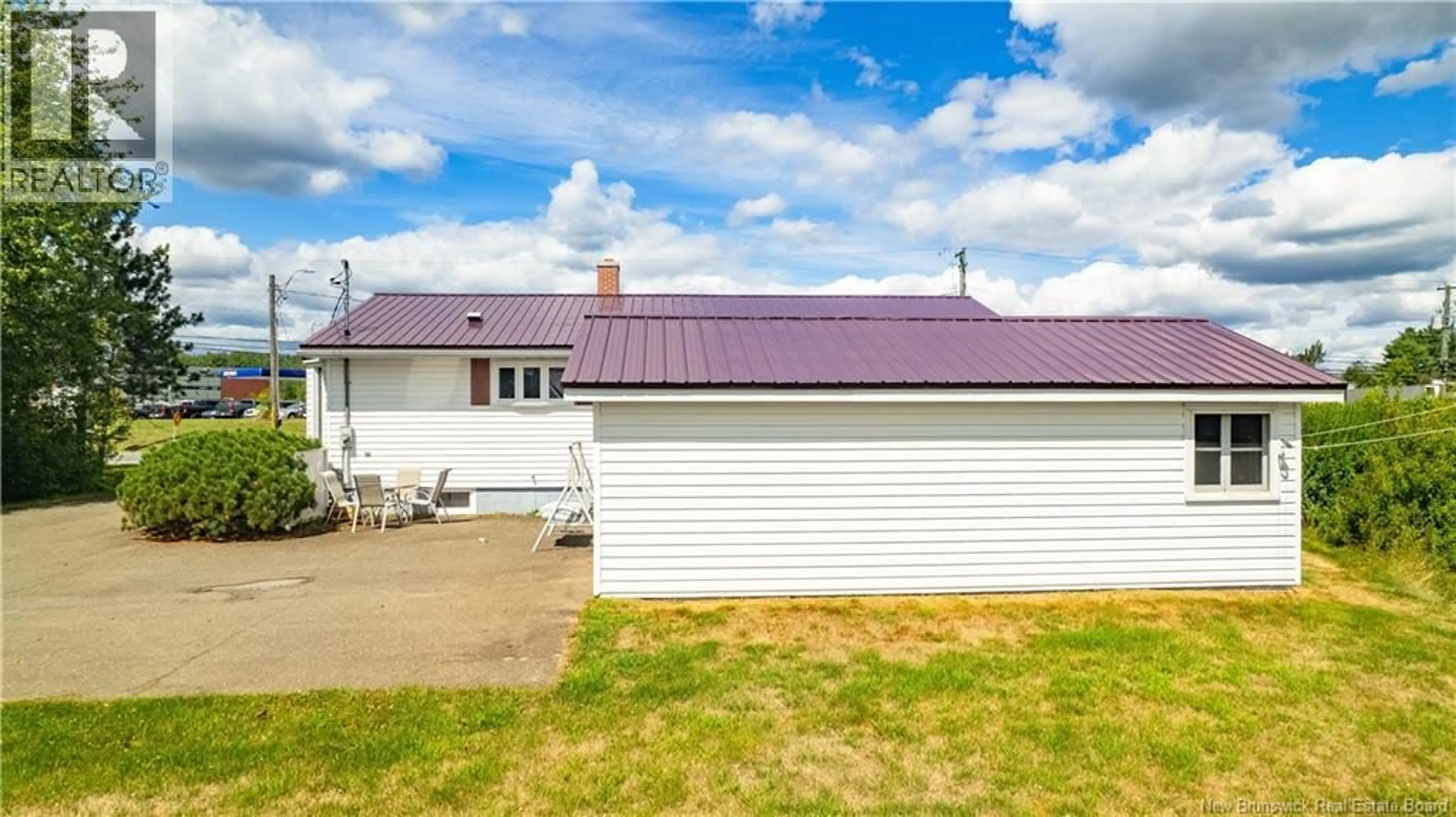 A pic from outside/outdoor area/front of a property/back of a property/a pic from drone, building for 10 170 ROUTE ROUTE, St. Stephen New Brunswick E3L2Y8