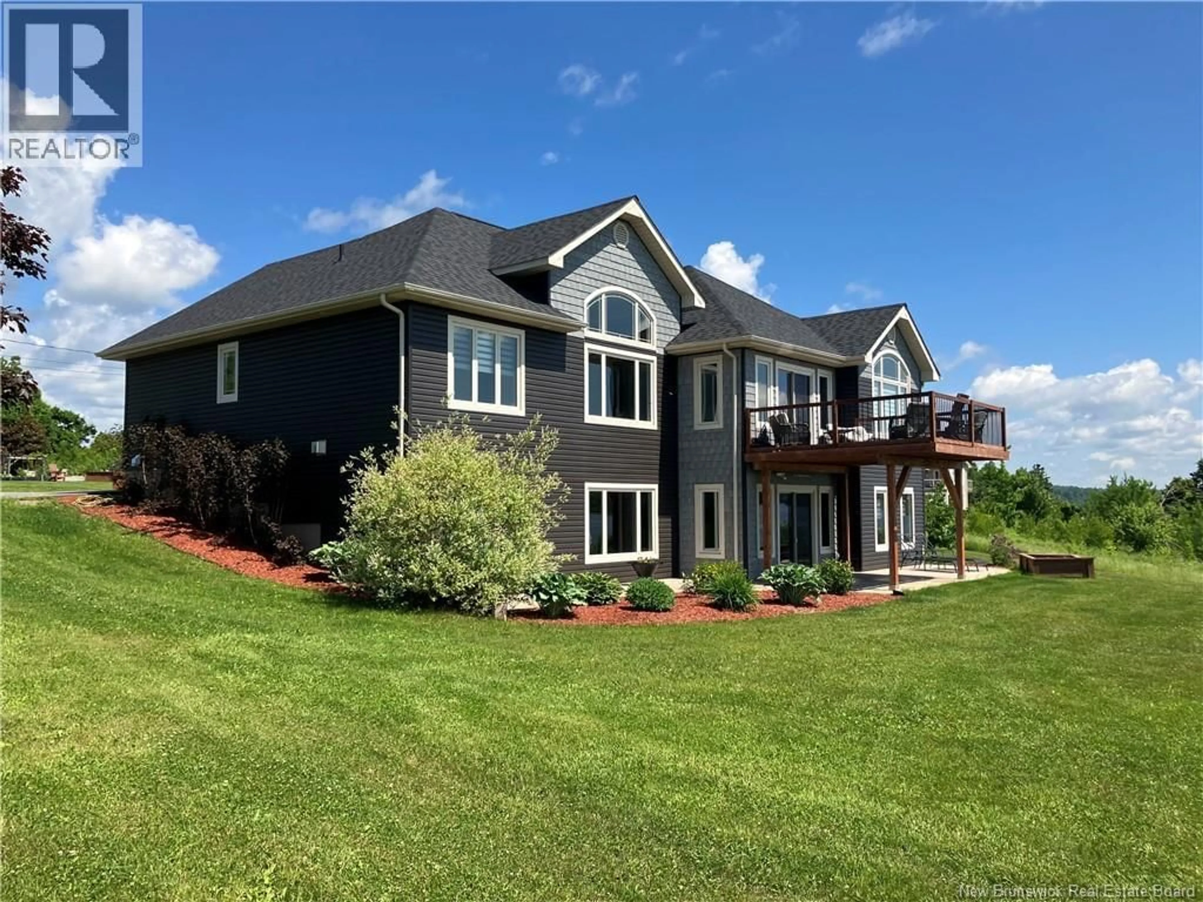Home with vinyl exterior material, water/lake/river/ocean view for 2784 KING GEORGE HIGHWAY, Miramichi New Brunswick E1V6Z5