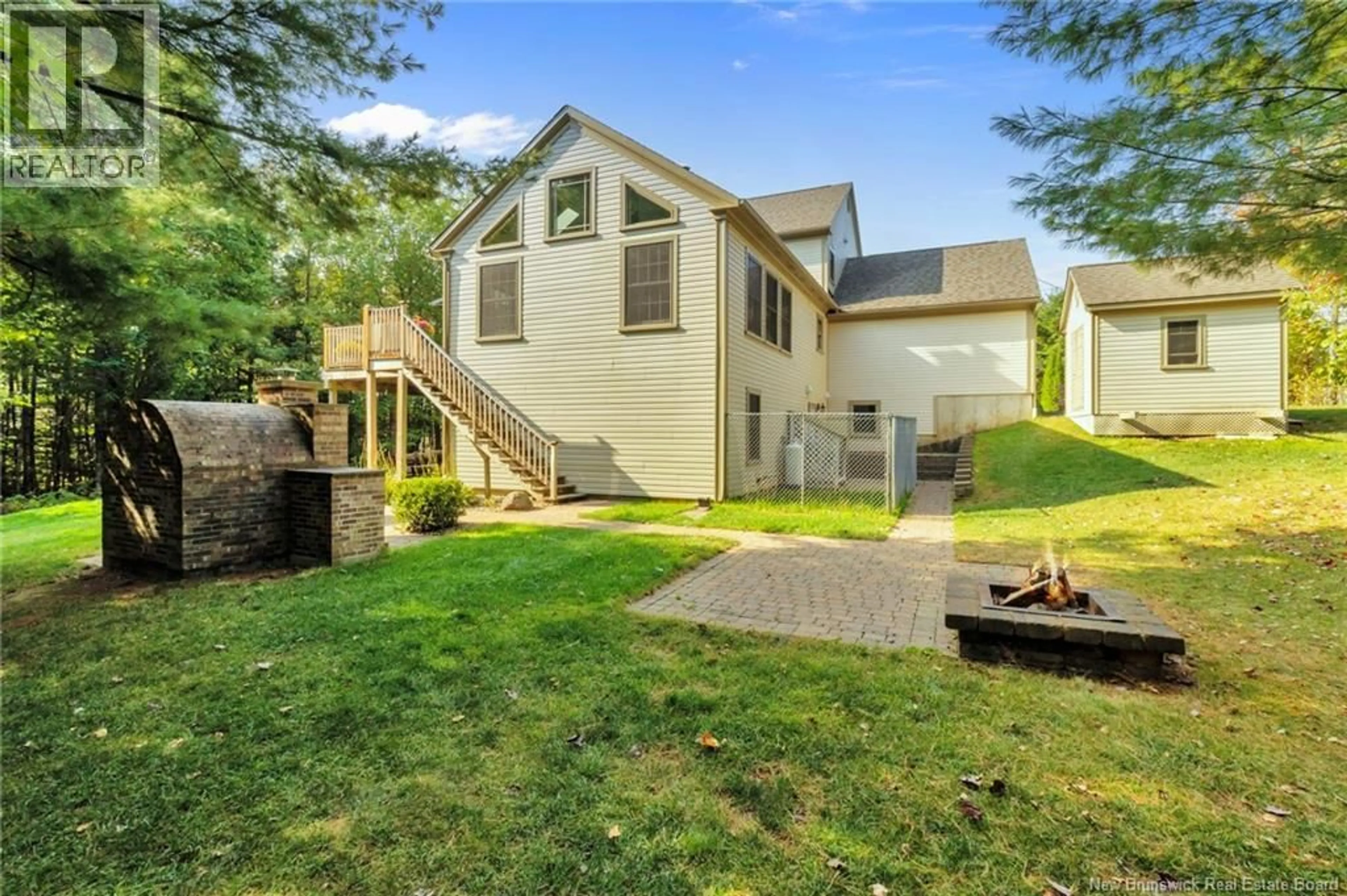 Unknown for 5 COBBLESTONE DRIVE, Hanwell New Brunswick E3B2M6