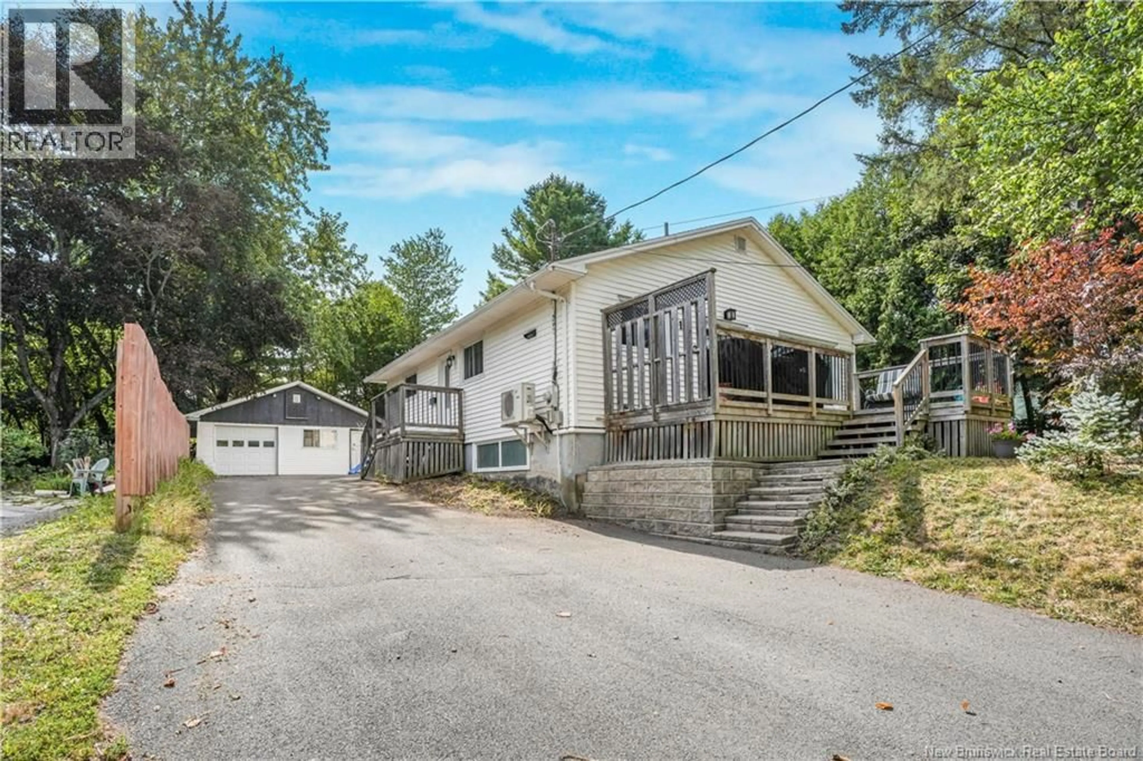 Unknown for 152 MONTGOMERY STREET, Fredericton New Brunswick E3B2X1