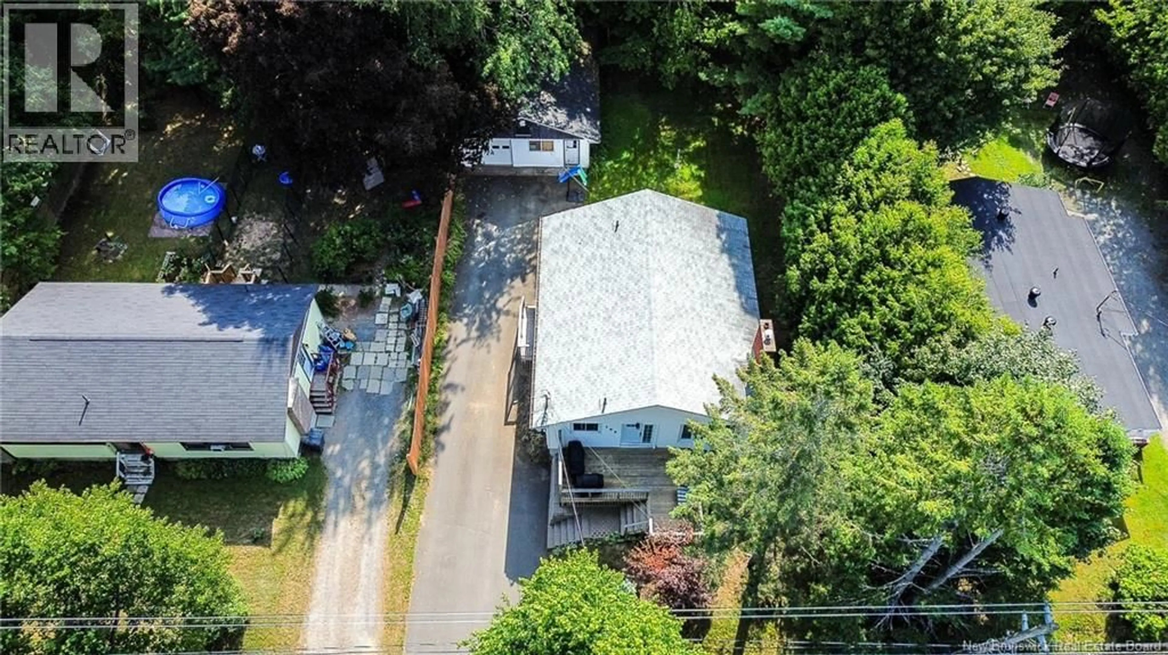 A pic from outside/outdoor area/front of a property/back of a property/a pic from drone, street for 152 MONTGOMERY STREET, Fredericton New Brunswick E3B2X1