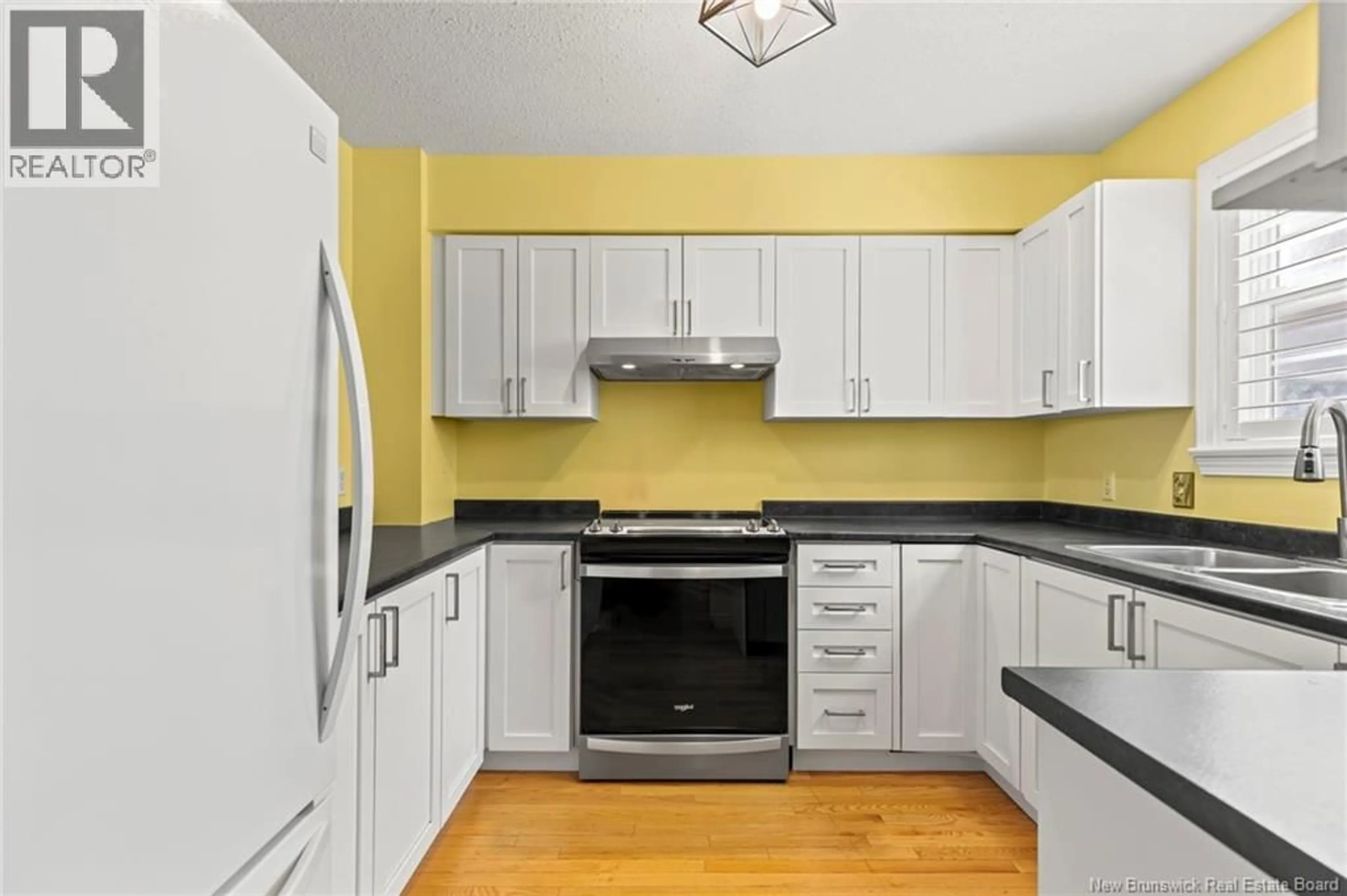 Standard kitchen, unknown for 20 FREDERICK LANE, Fredericton New Brunswick E3B9J6