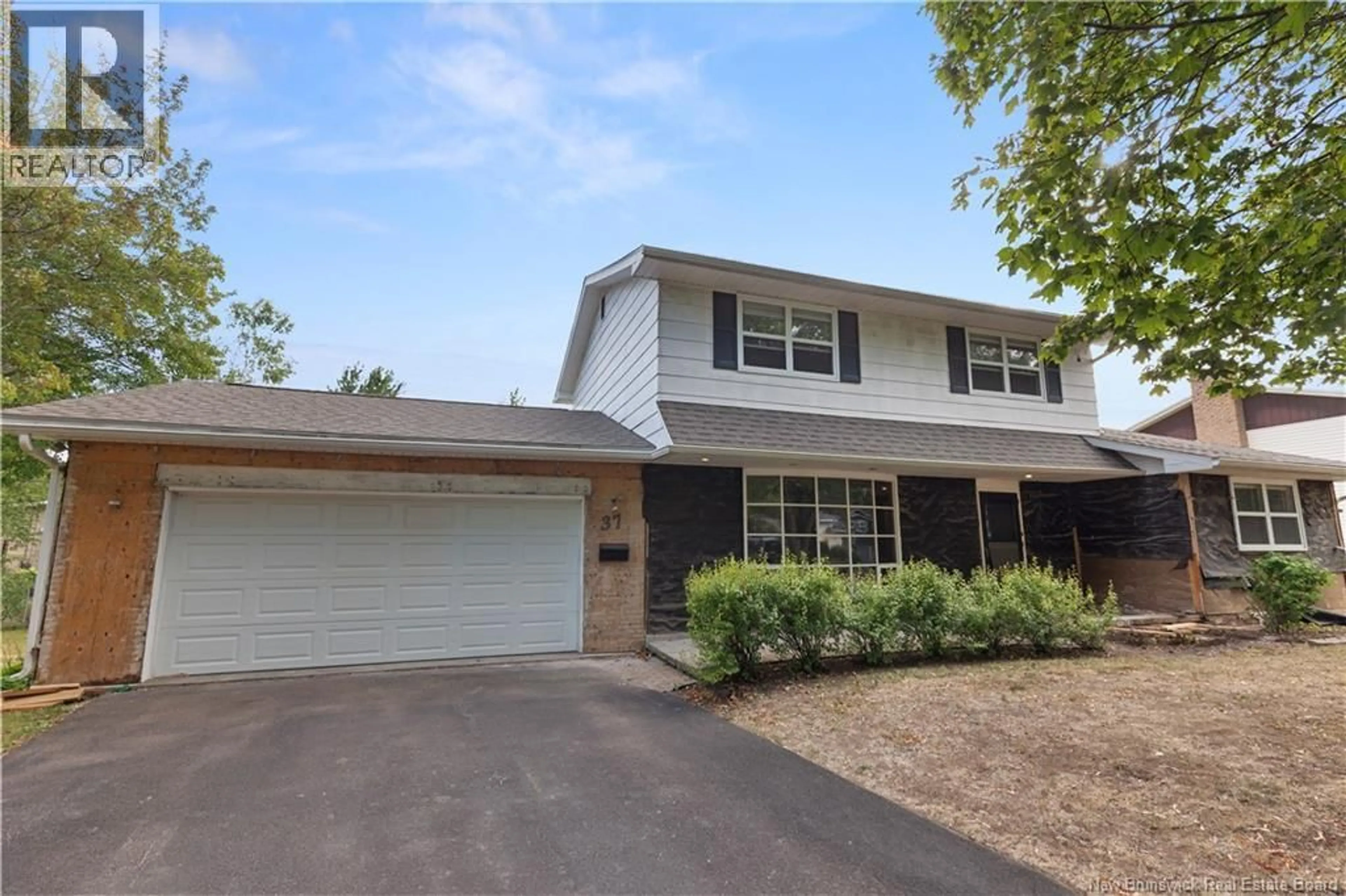 Home with vinyl exterior material, street for 37 BERKLEY DRIVE, Riverview New Brunswick E1B2L4