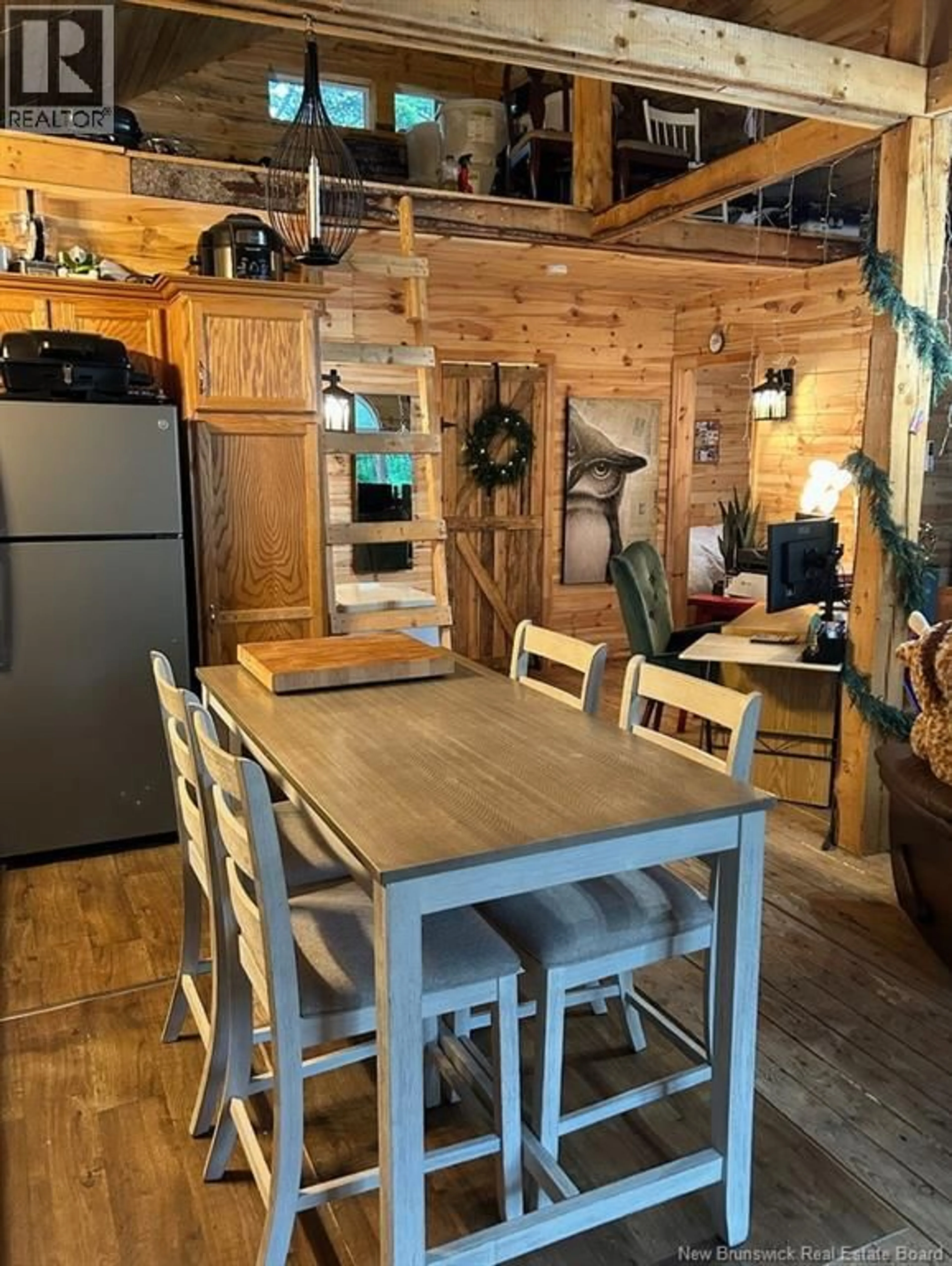 Rustic kitchen, wood/laminate floor for 1319 MARTIN ROAD, Sainte-Anne-De-Madawaska New Brunswick E7E1P8