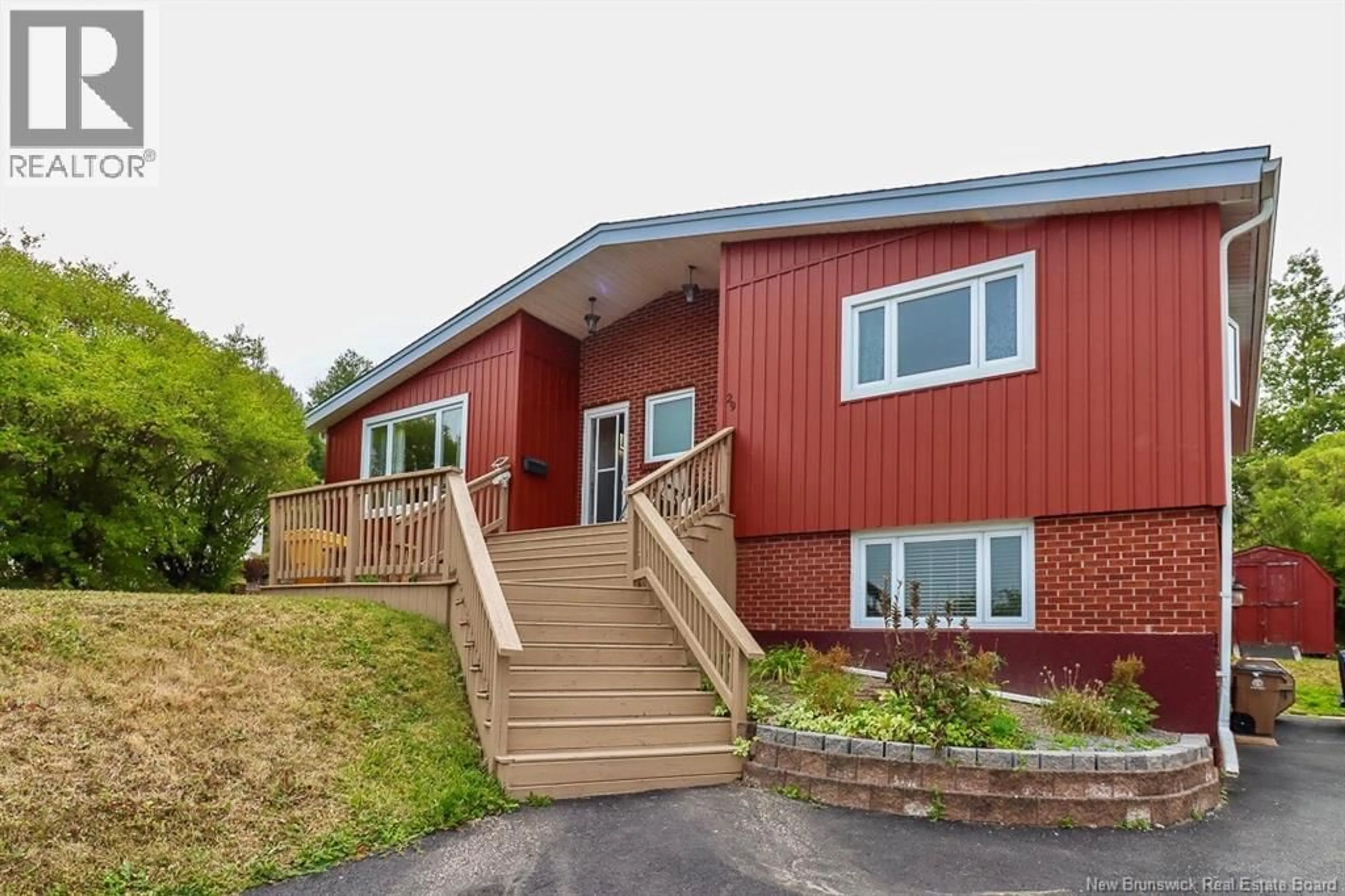 Home with vinyl exterior material, unknown for 29 WILDWOOD STREET, Saint John New Brunswick E2J2V9