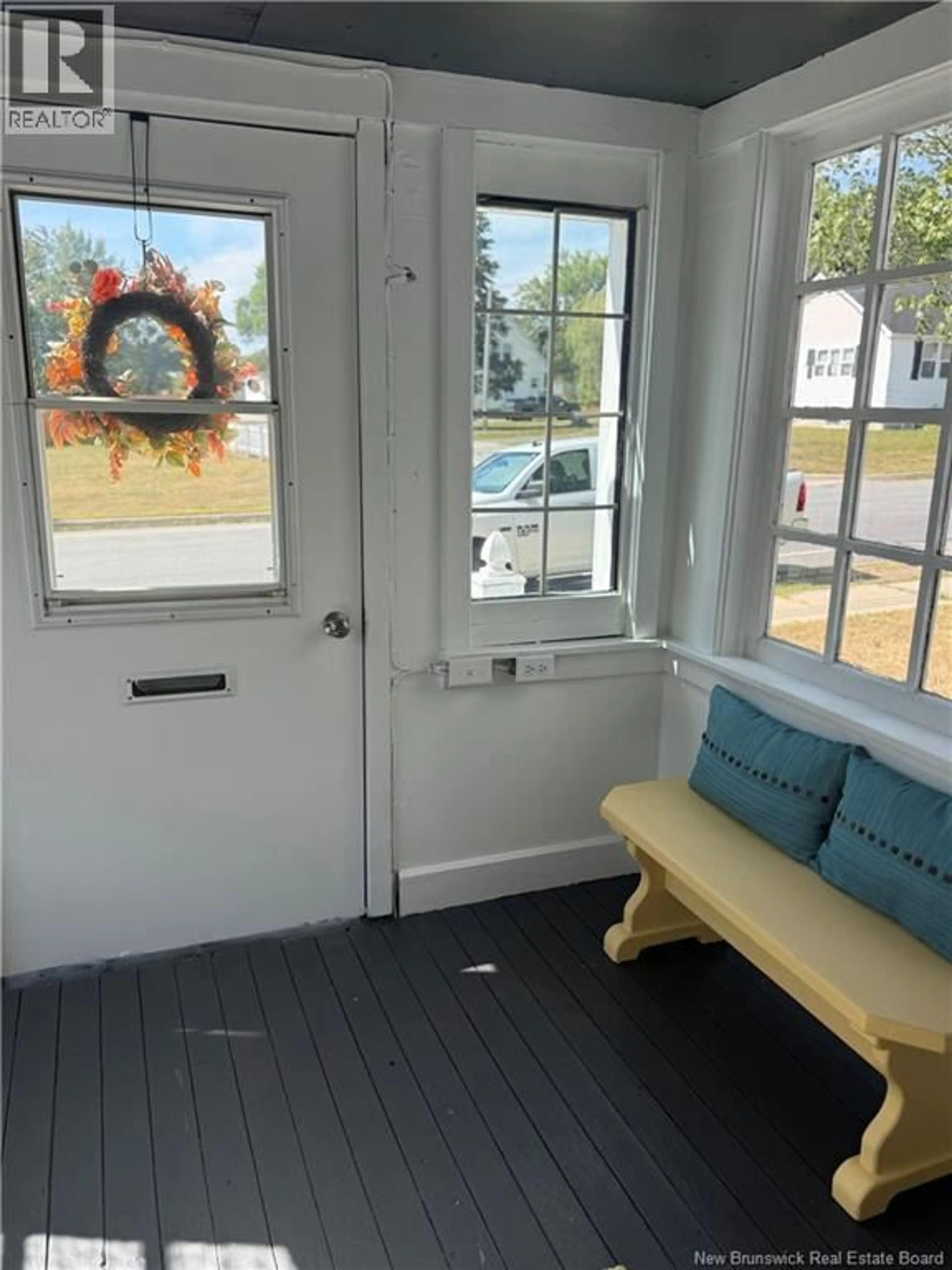 Indoor entryway for 362 JANE STREET, Miramichi New Brunswick E1V2T9