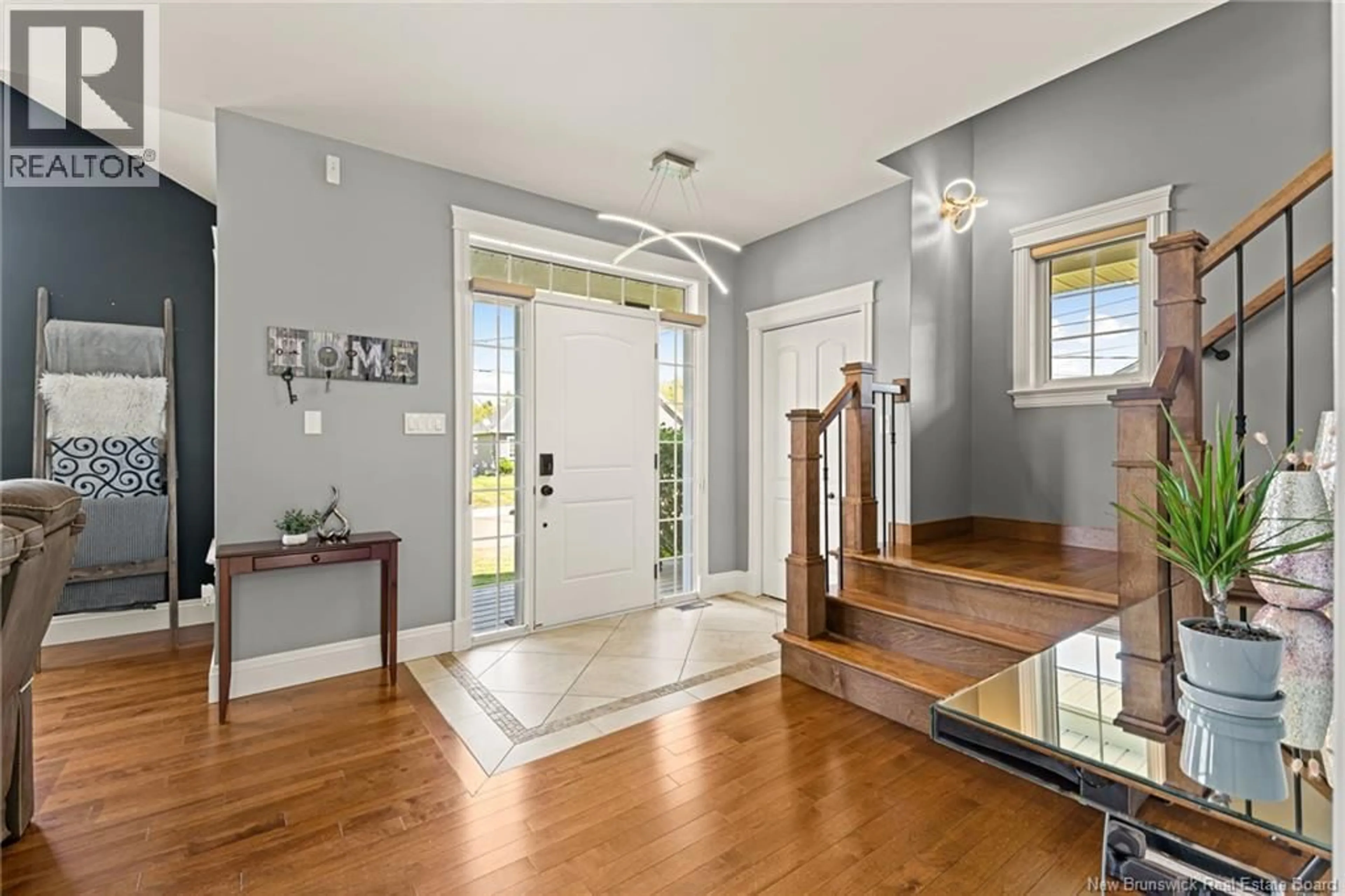 Indoor entryway for 40 SALENGRO CRESCENT, Moncton New Brunswick E1G5P7
