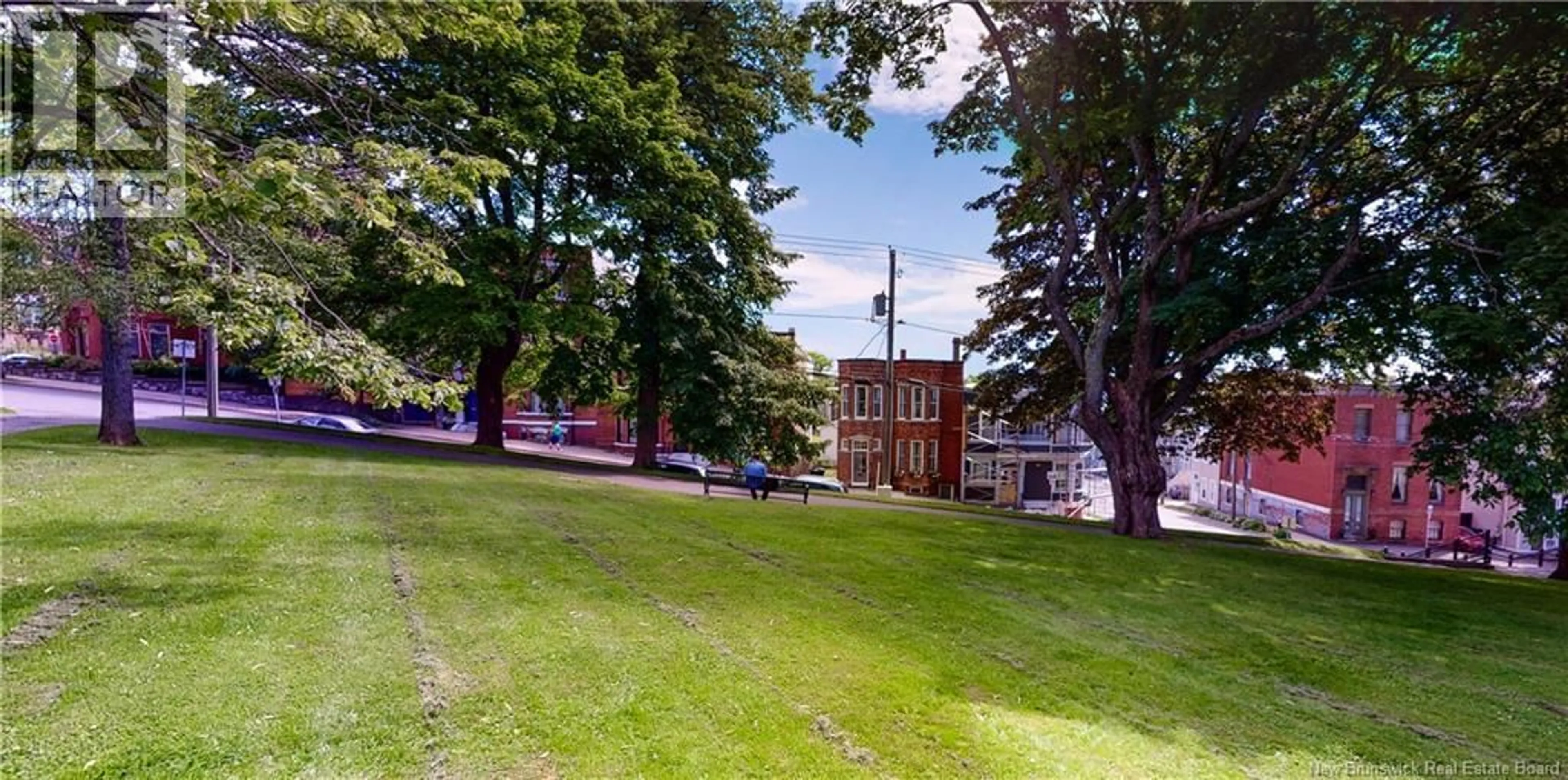 A pic from outside/outdoor area/front of a property/back of a property/a pic from drone, street for 154 SYDNEY STREET, Saint John New Brunswick E2L2M3
