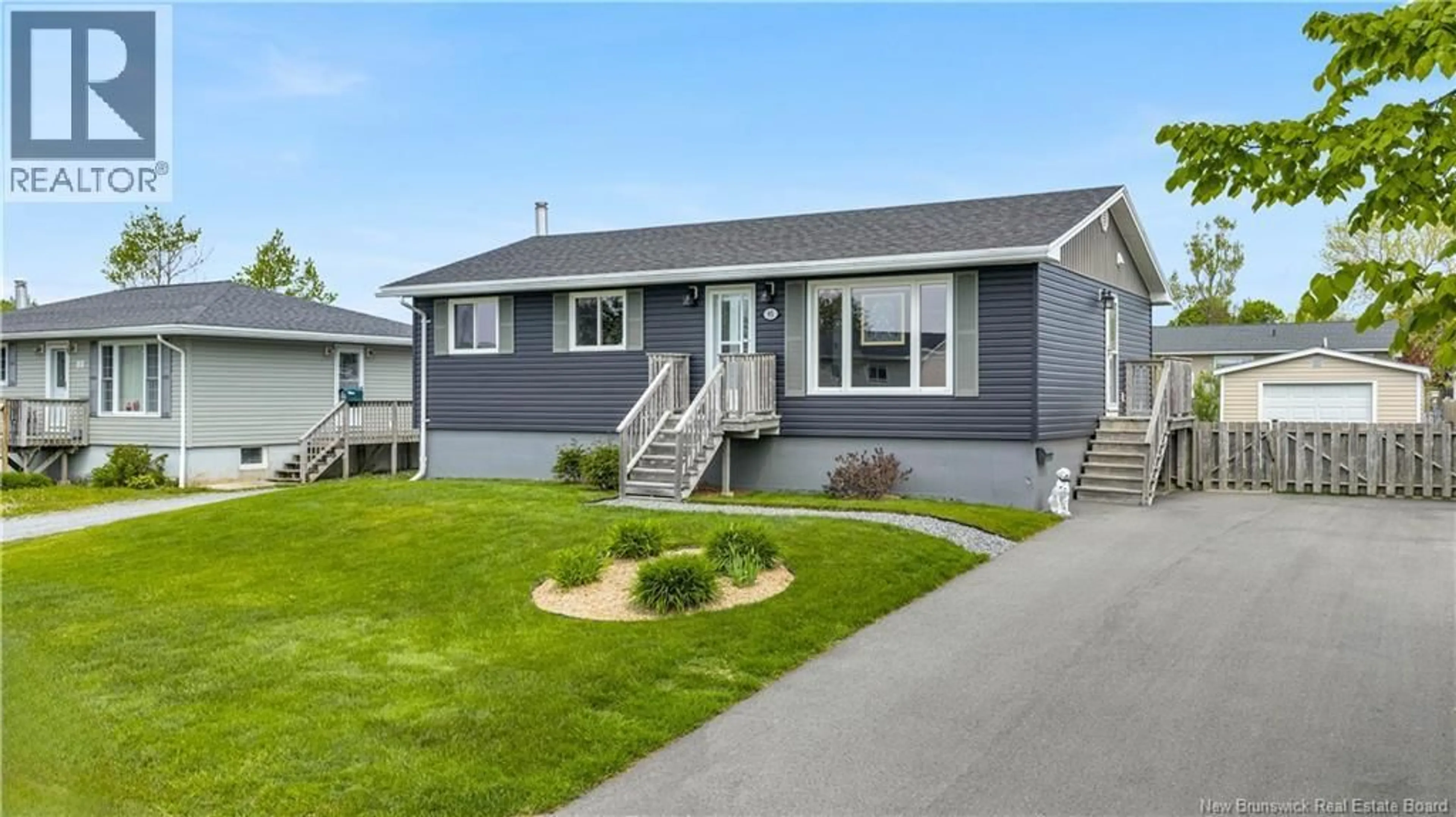 Home with vinyl exterior material, street for 95 SEAWARD CRESCENT, Saint John New Brunswick E2P1E5