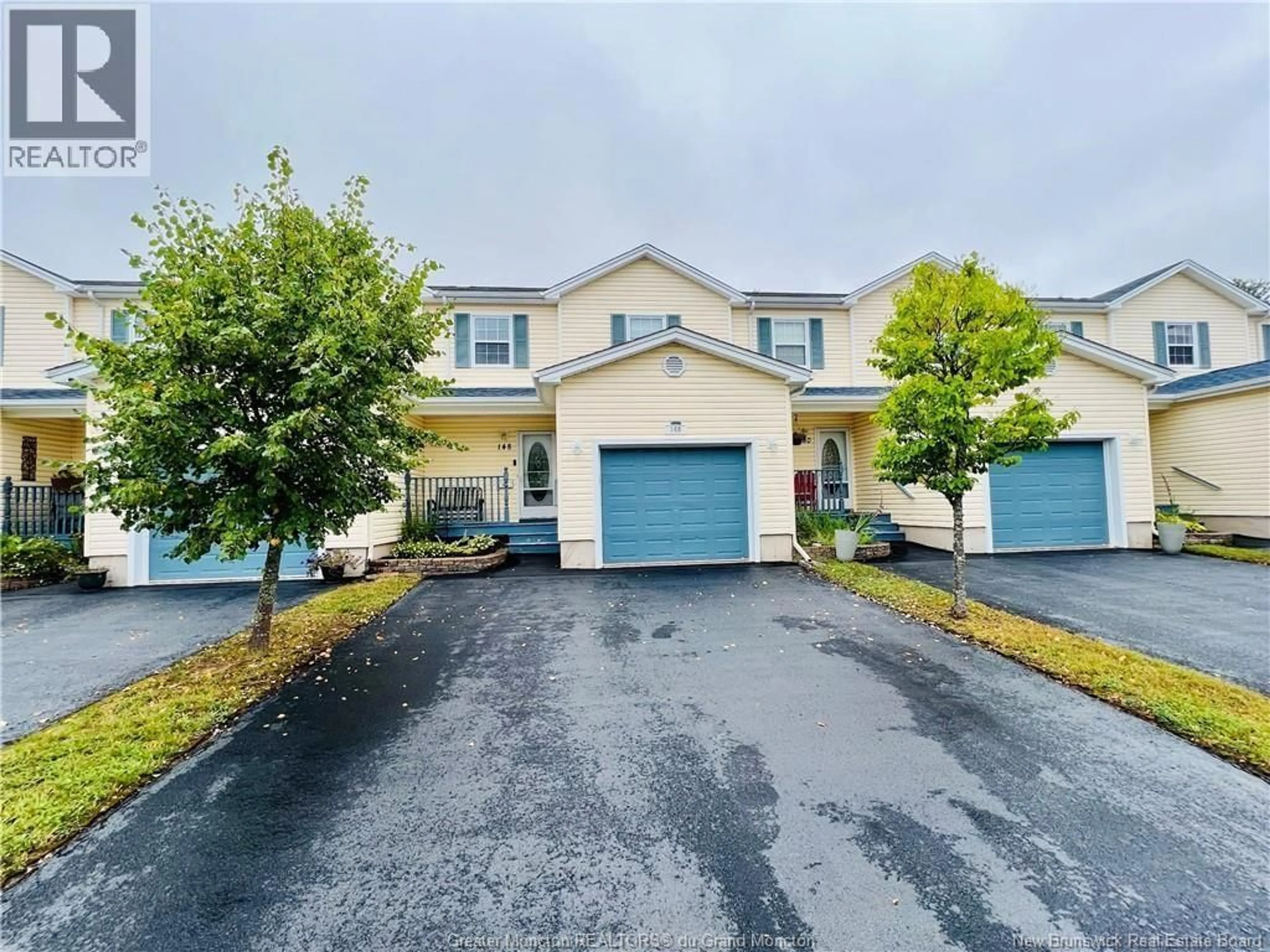 A pic from outside/outdoor area/front of a property/back of a property/a pic from drone, street for 148 DAMIEN STREET, Dieppe New Brunswick E1A0H3