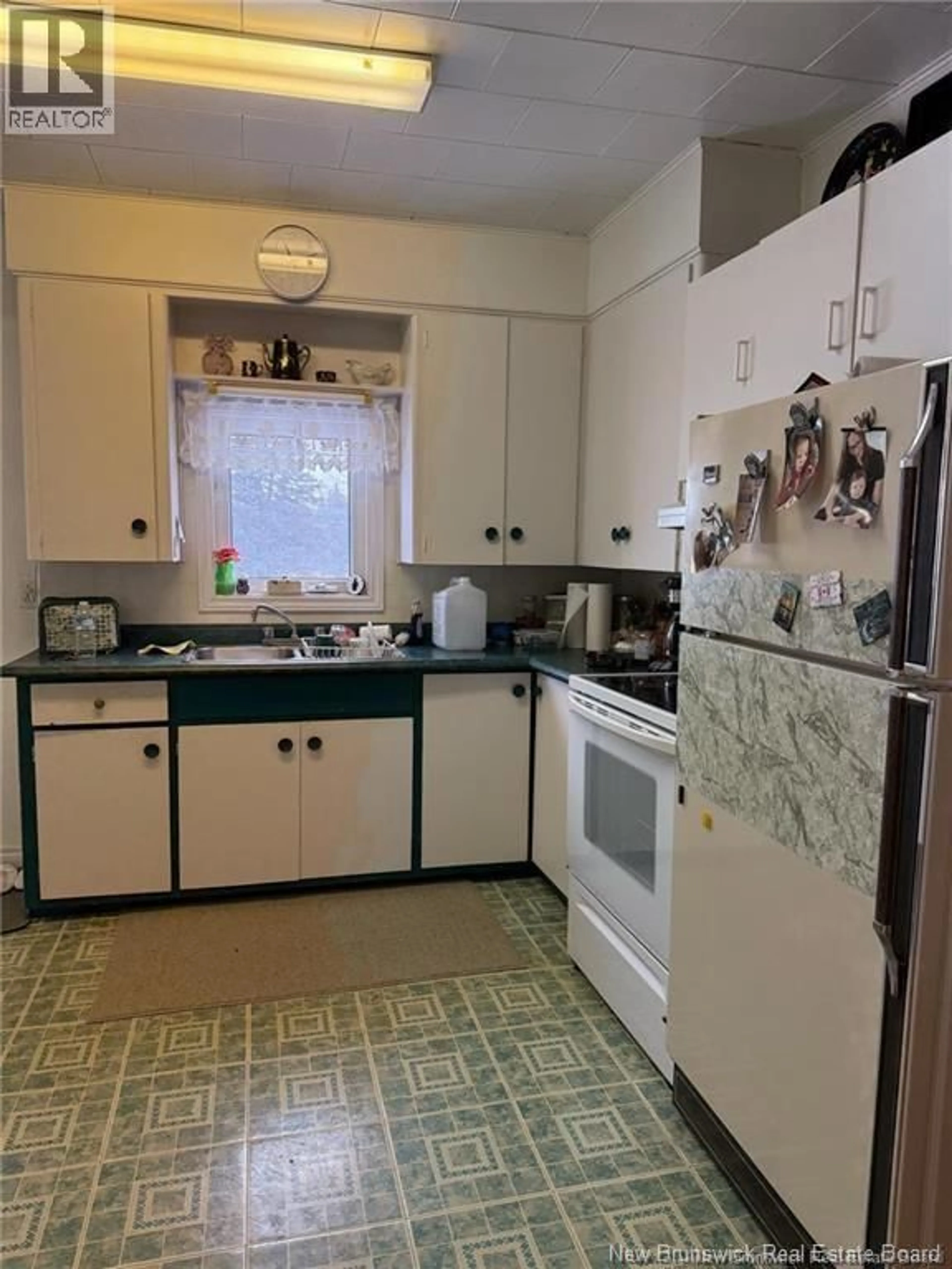 Standard kitchen, ceramic/tile floor for 4530 RTE 11 HWY, Tabusintac New Brunswick E9H1J4