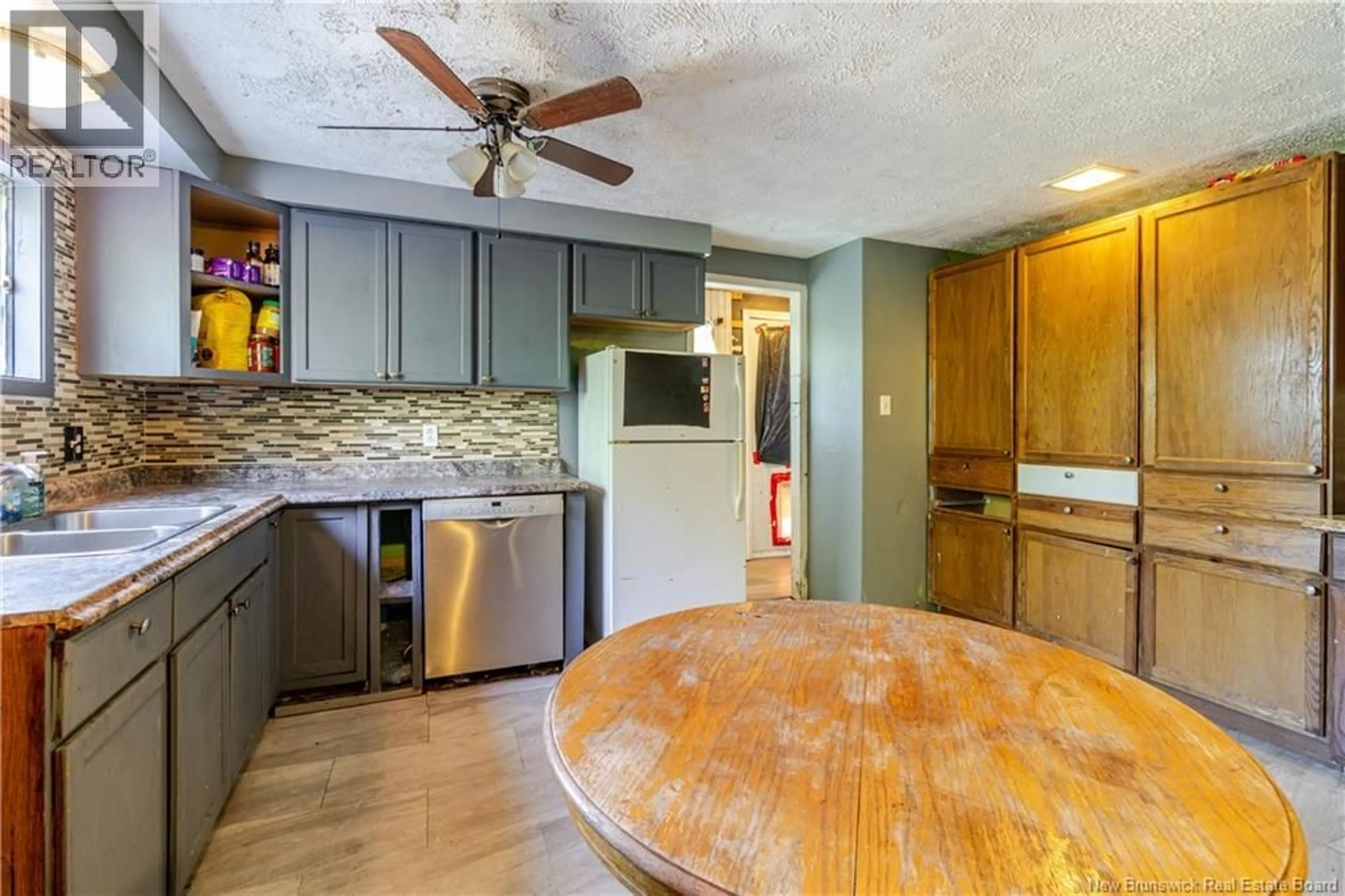 Open concept kitchen, unknown for 100 RIVERSIDE DRIVE, Fredericton Junction New Brunswick E5L1V7