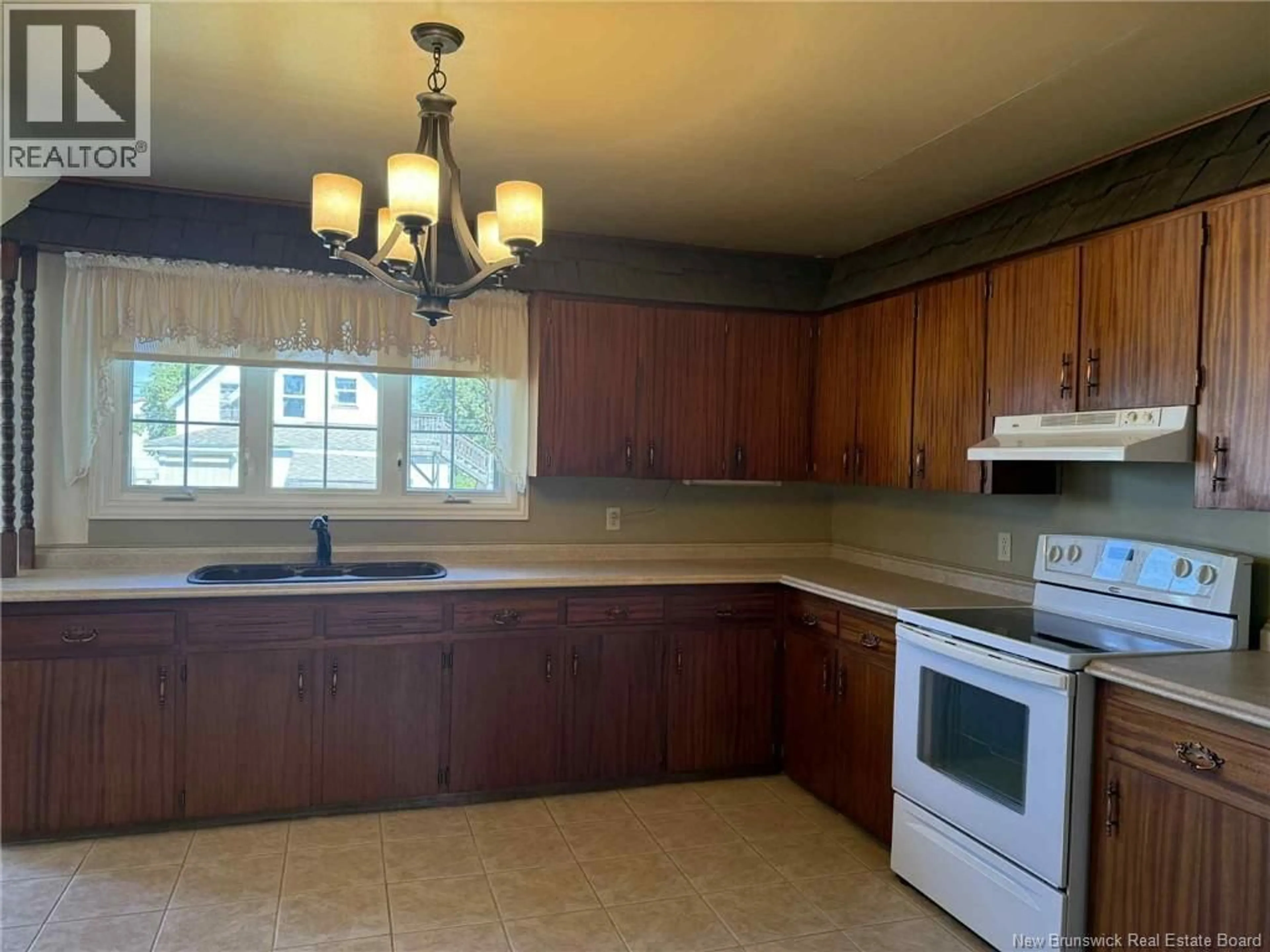 Standard kitchen, ceramic/tile floor for 23 PYNE STREET, Miramichi New Brunswick E1V2X7