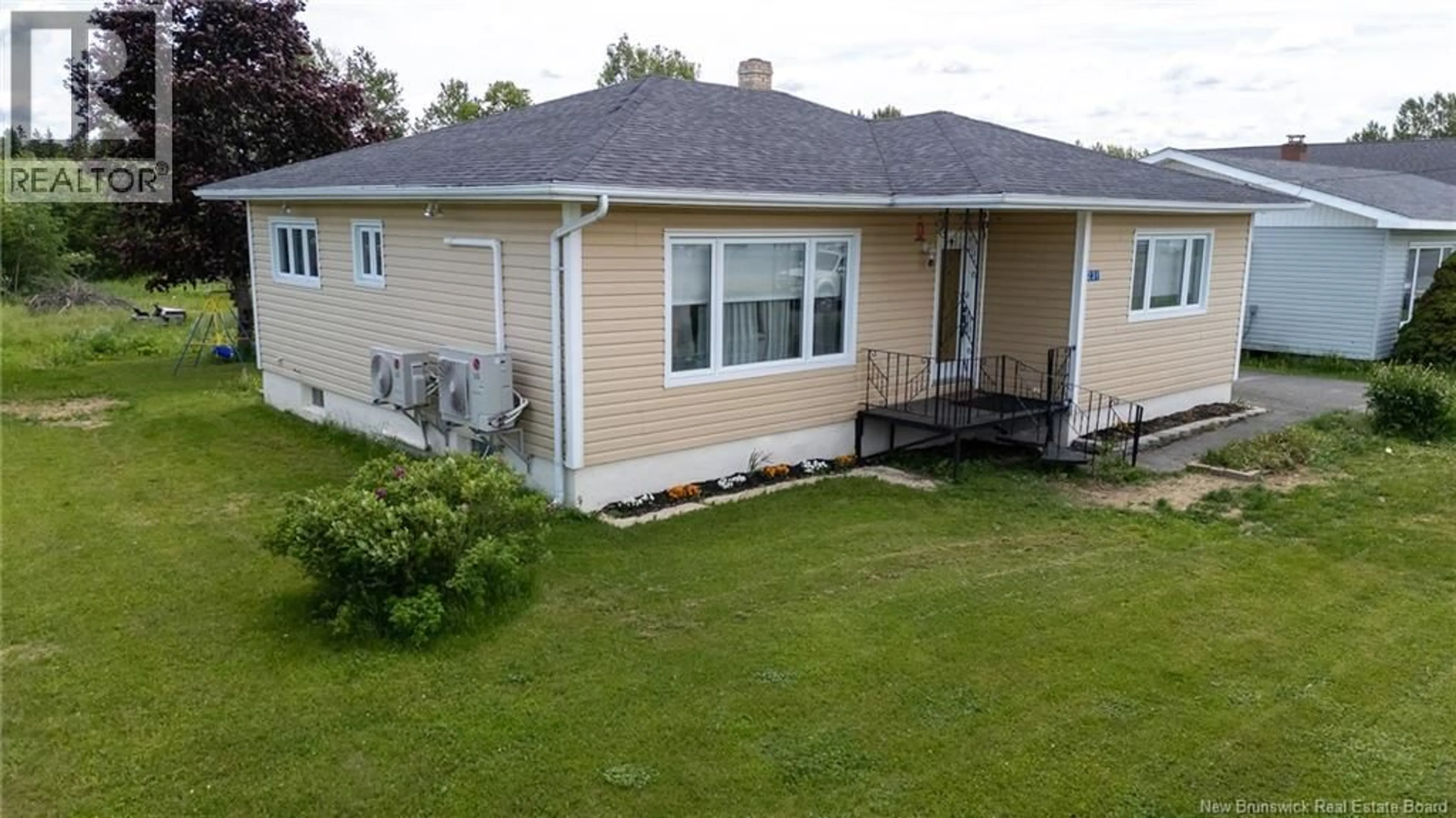 Home with vinyl exterior material, unknown for 231 PRINCIPALE STREET, Eel River Crossing New Brunswick E8E1S4