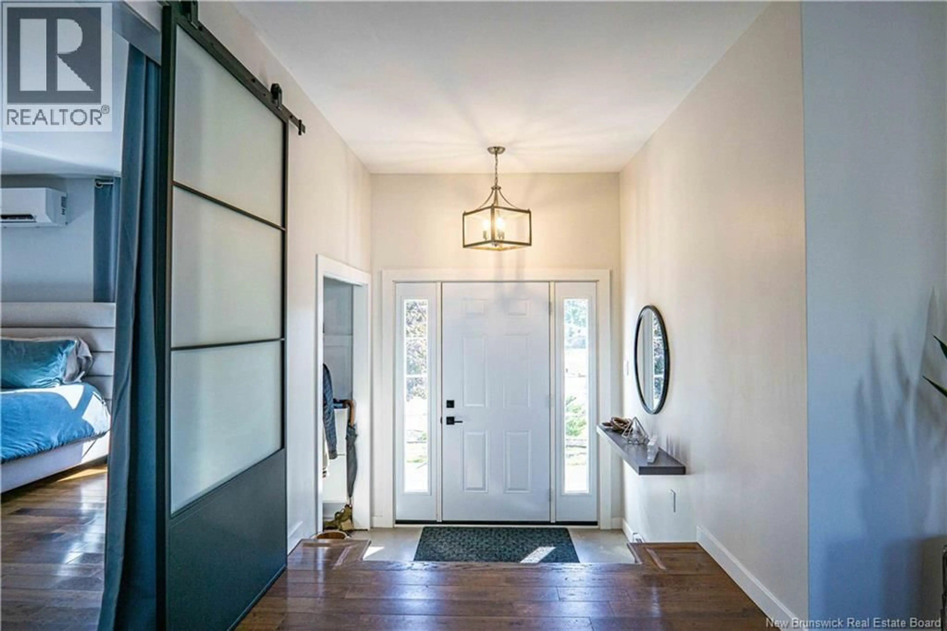 Indoor entryway for 1 WILLINGDON STREET, Oromocto New Brunswick E2V2S2