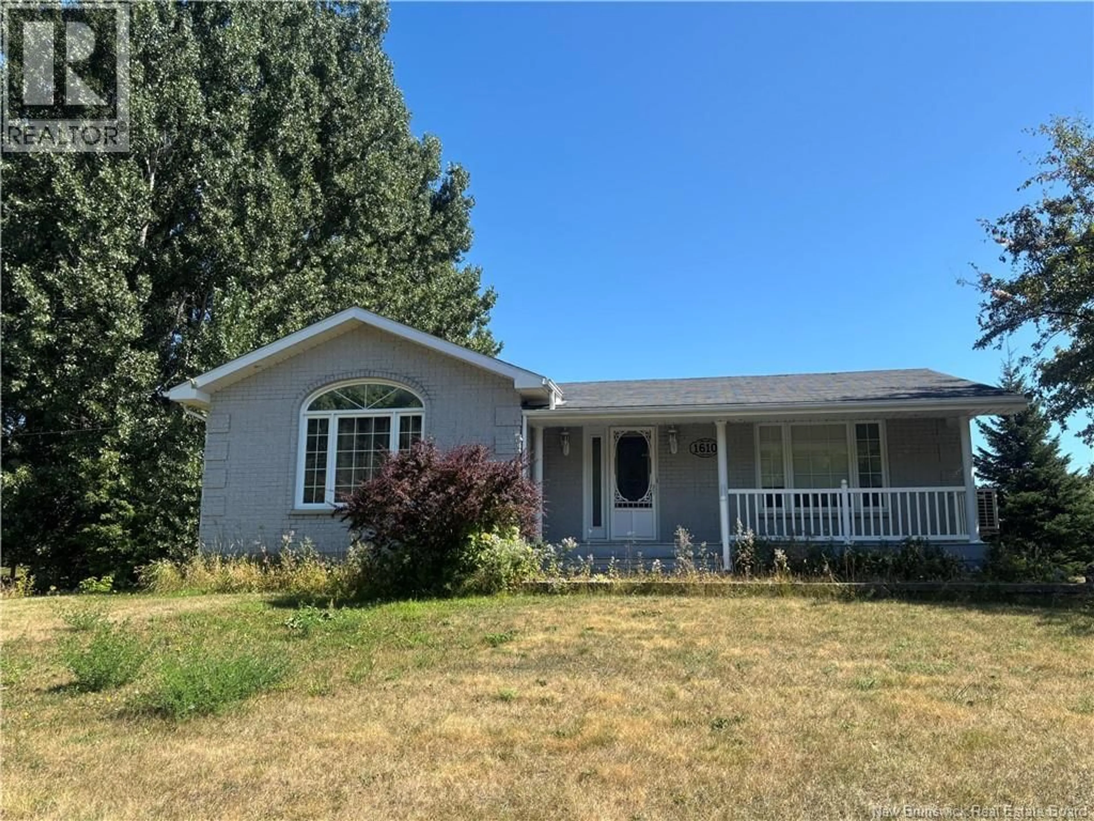 Home with vinyl exterior material, street for 1610 ST PETER AVENUE, Bathurst New Brunswick E2A3B1