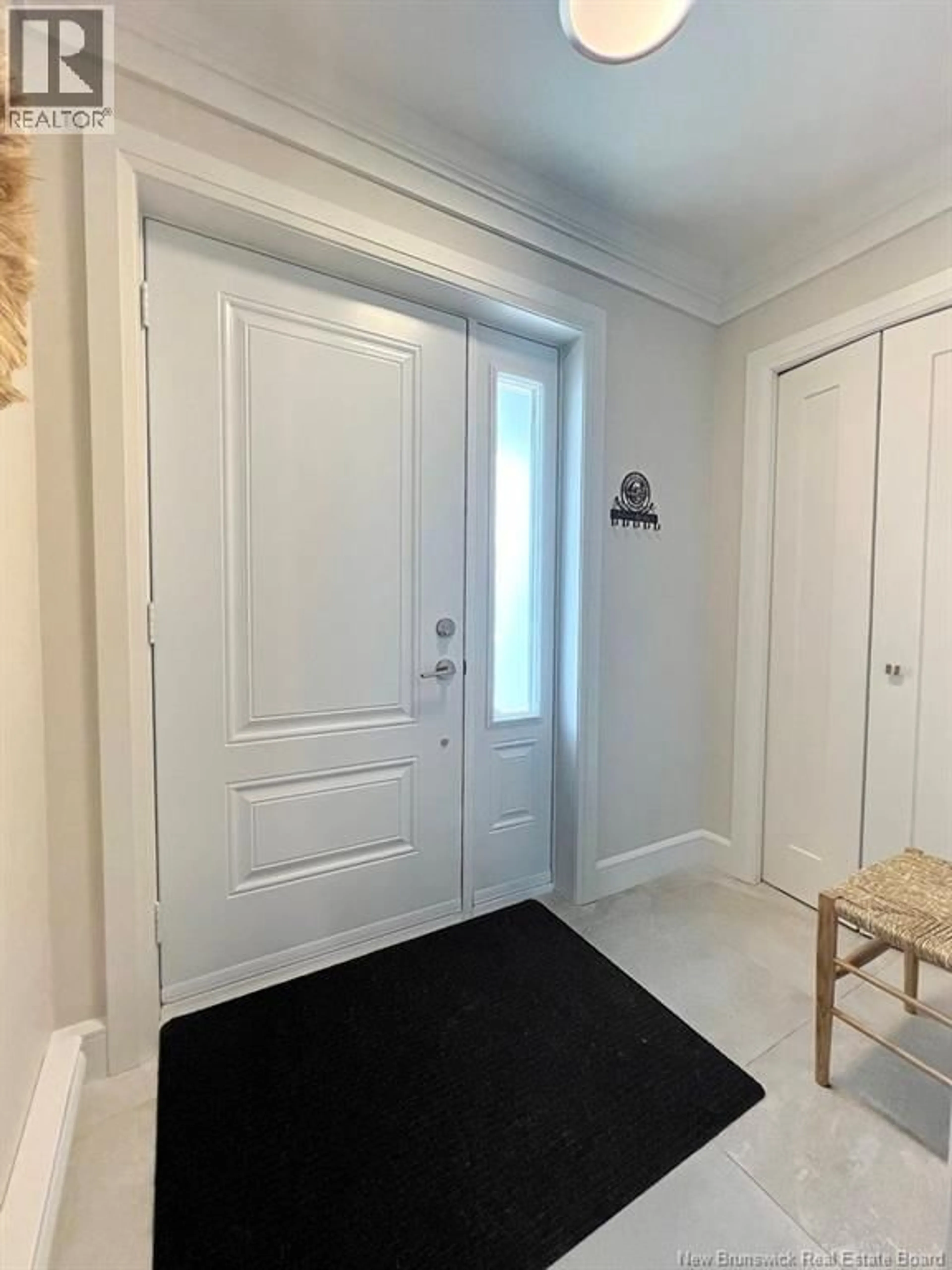 Indoor entryway for 2 HONORÉ ROY STREET, Saint-Léonard New Brunswick E7E2C4