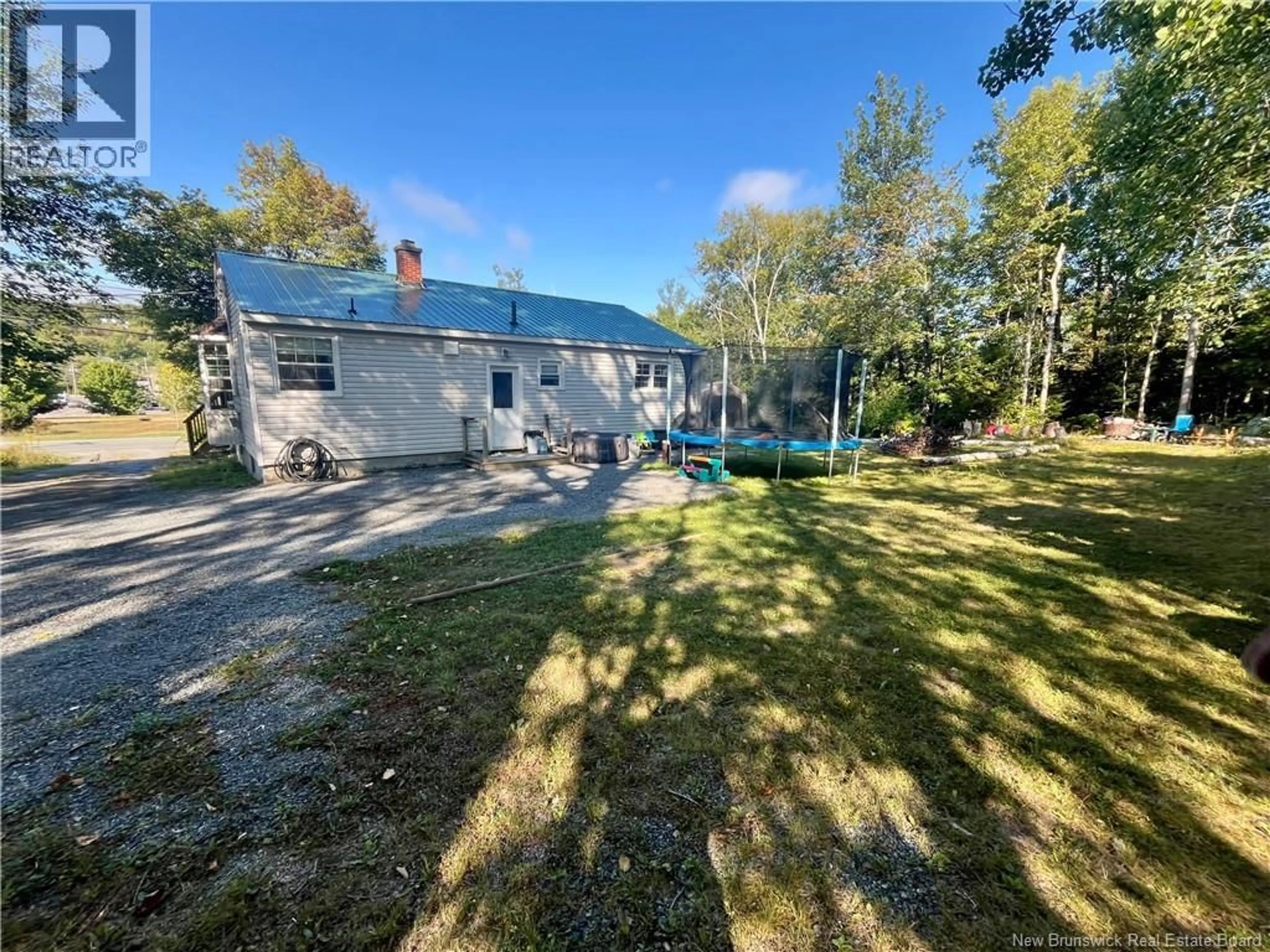 A pic from outside/outdoor area/front of a property/back of a property/a pic from drone, unknown for 76 INGLEWOOD DRIVE, Grand Bay-Westfield New Brunswick E5K2E2