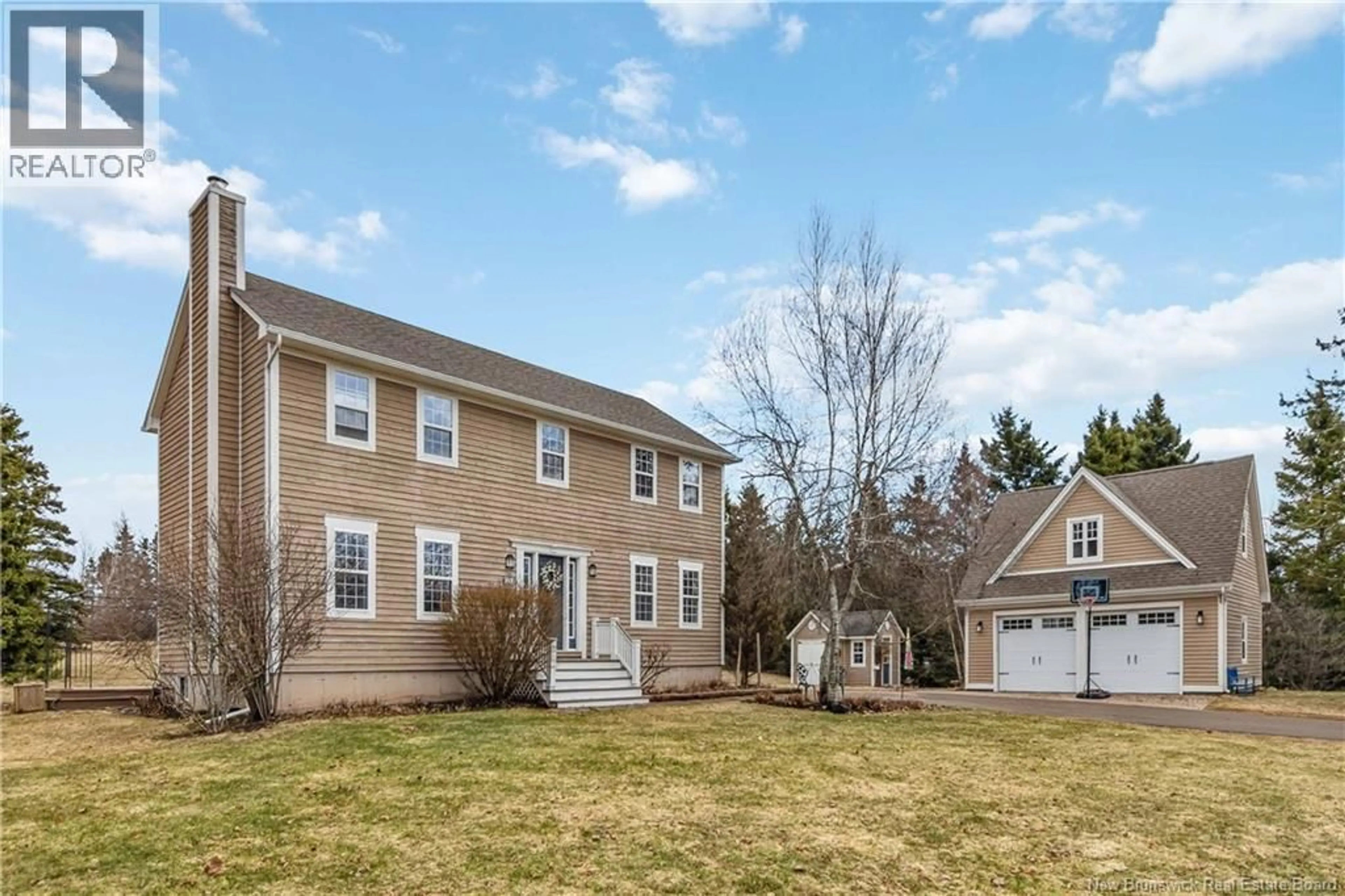 Home with vinyl exterior material, street for 69 MOUNT VIEW, Sackville New Brunswick E4L1M3