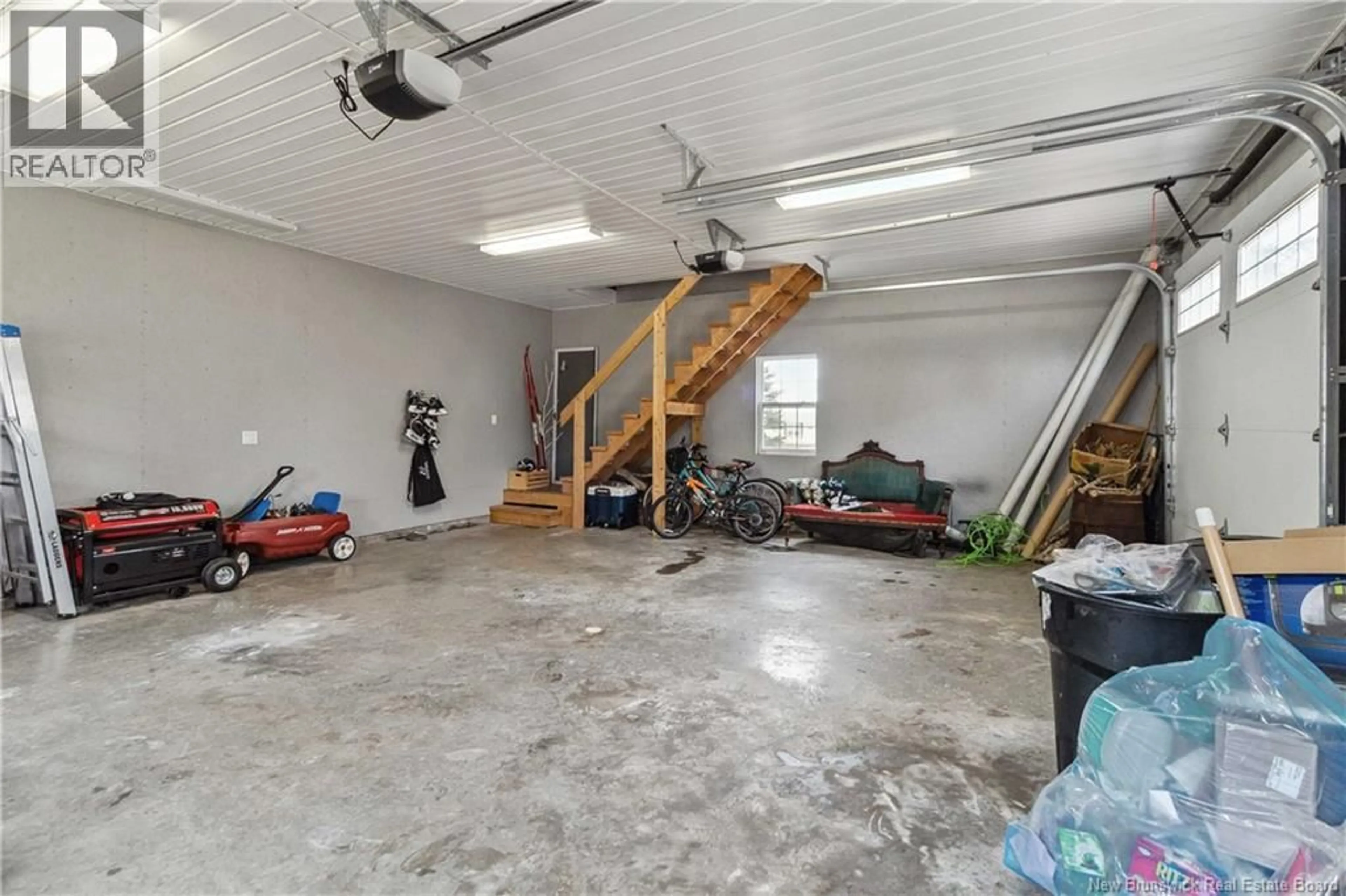 Indoor garage for 69 MOUNT VIEW, Sackville New Brunswick E4L1M3