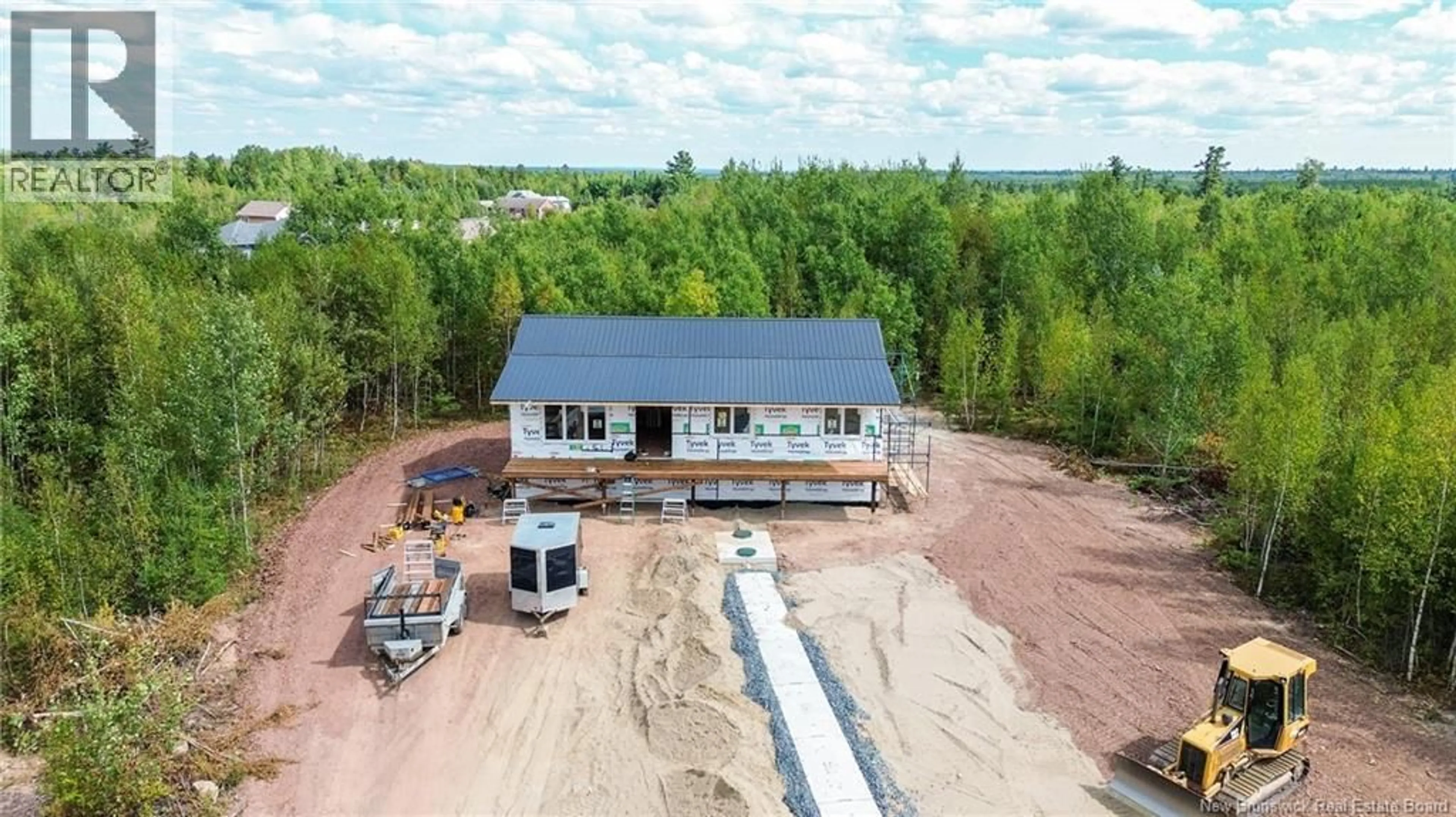 A pic from outside/outdoor area/front of a property/back of a property/a pic from drone, building for 31 DISTINCTIVE WAY, Charters Settlement New Brunswick E3V1V4