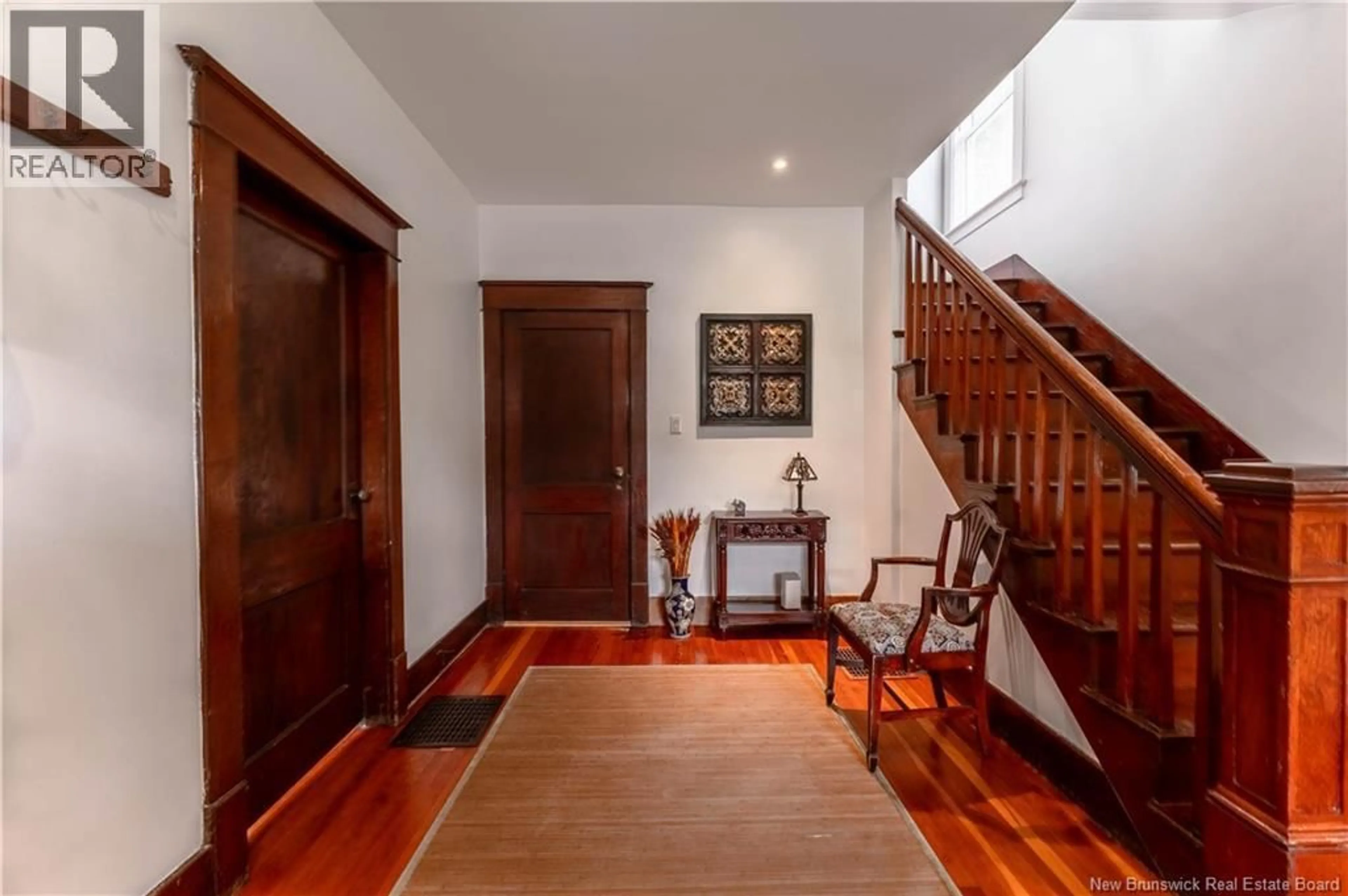 Indoor foyer for 10 DOW STREET, St. Stephen New Brunswick E3L1R3