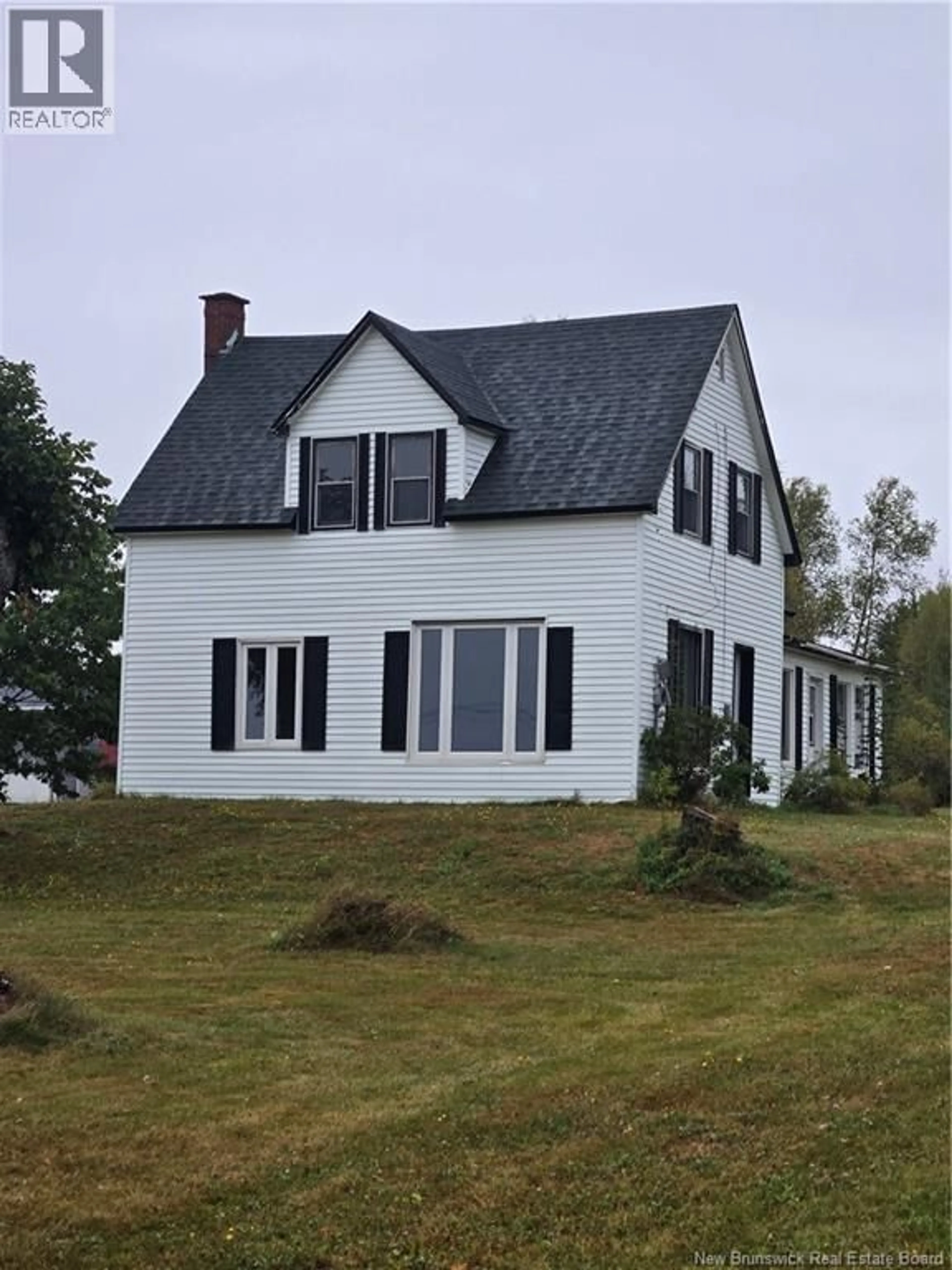 Home with vinyl exterior material, building for 2343 ROUTE 132, Lakeburn New Brunswick E1H1Z8