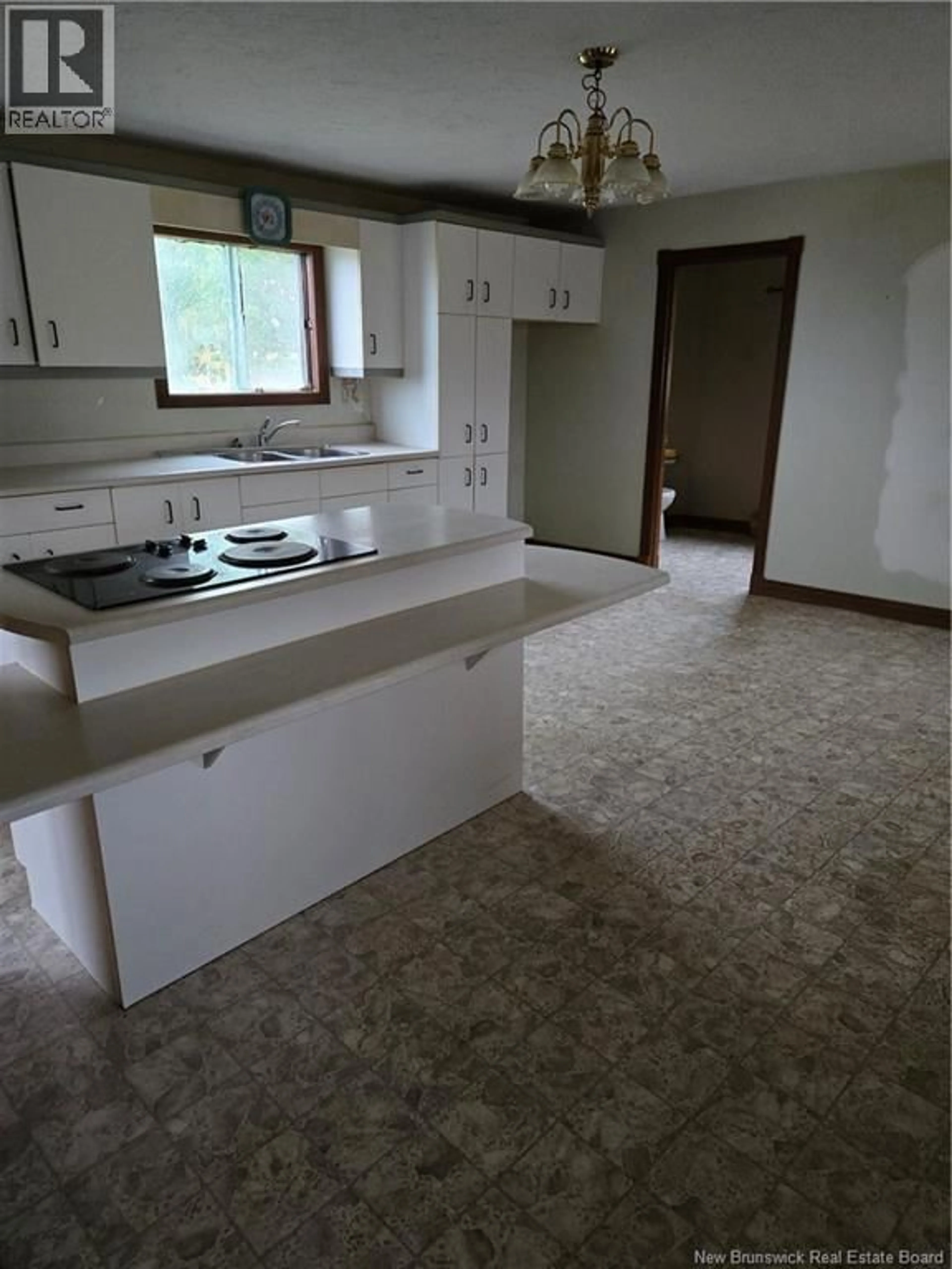 Standard kitchen, unknown for 2343 ROUTE 132, Lakeburn New Brunswick E1H1Z8