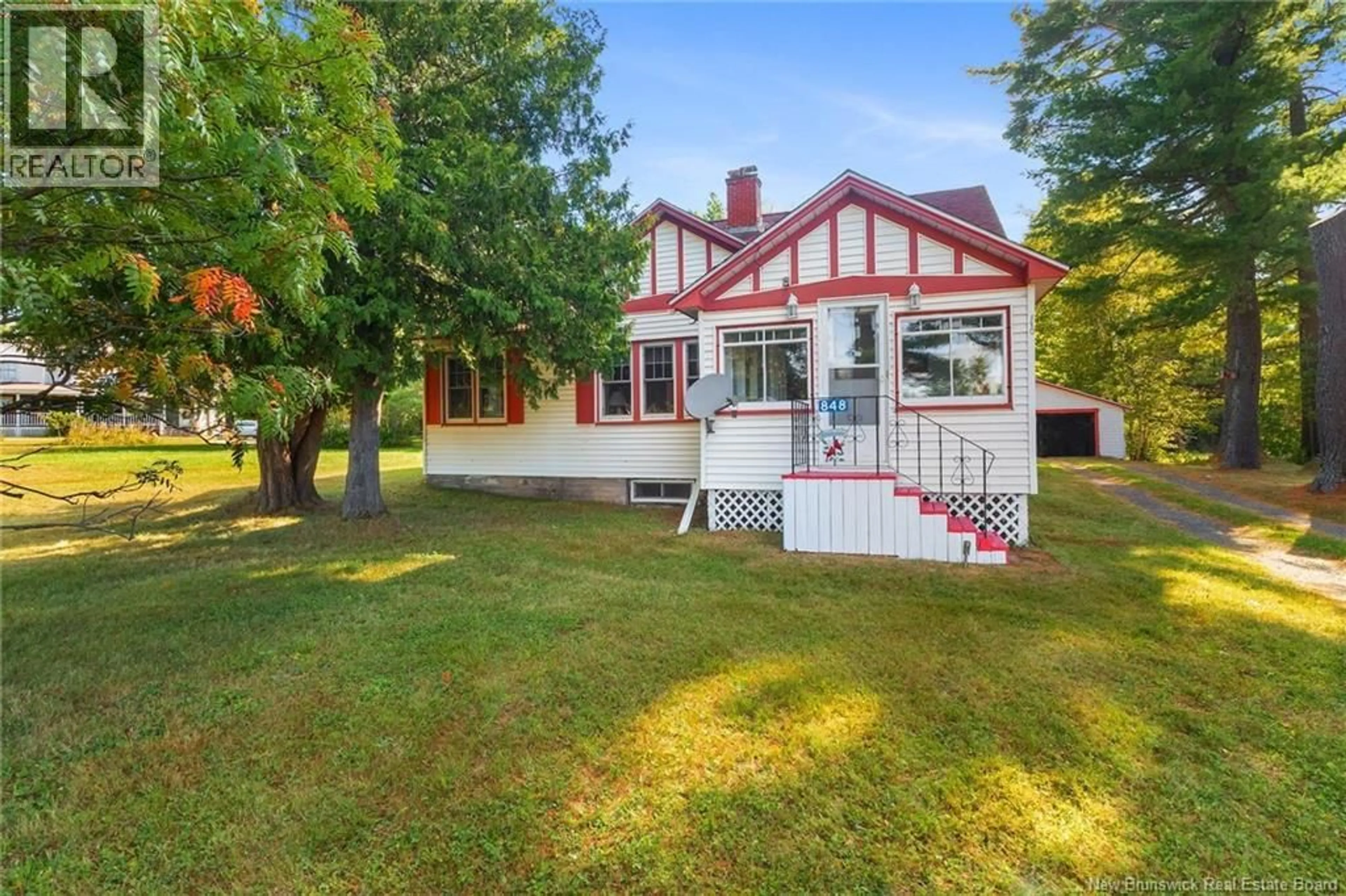 A pic from outside/outdoor area/front of a property/back of a property/a pic from drone, unknown for 848 PLEASANT DRIVE, Minto New Brunswick E4B2V1