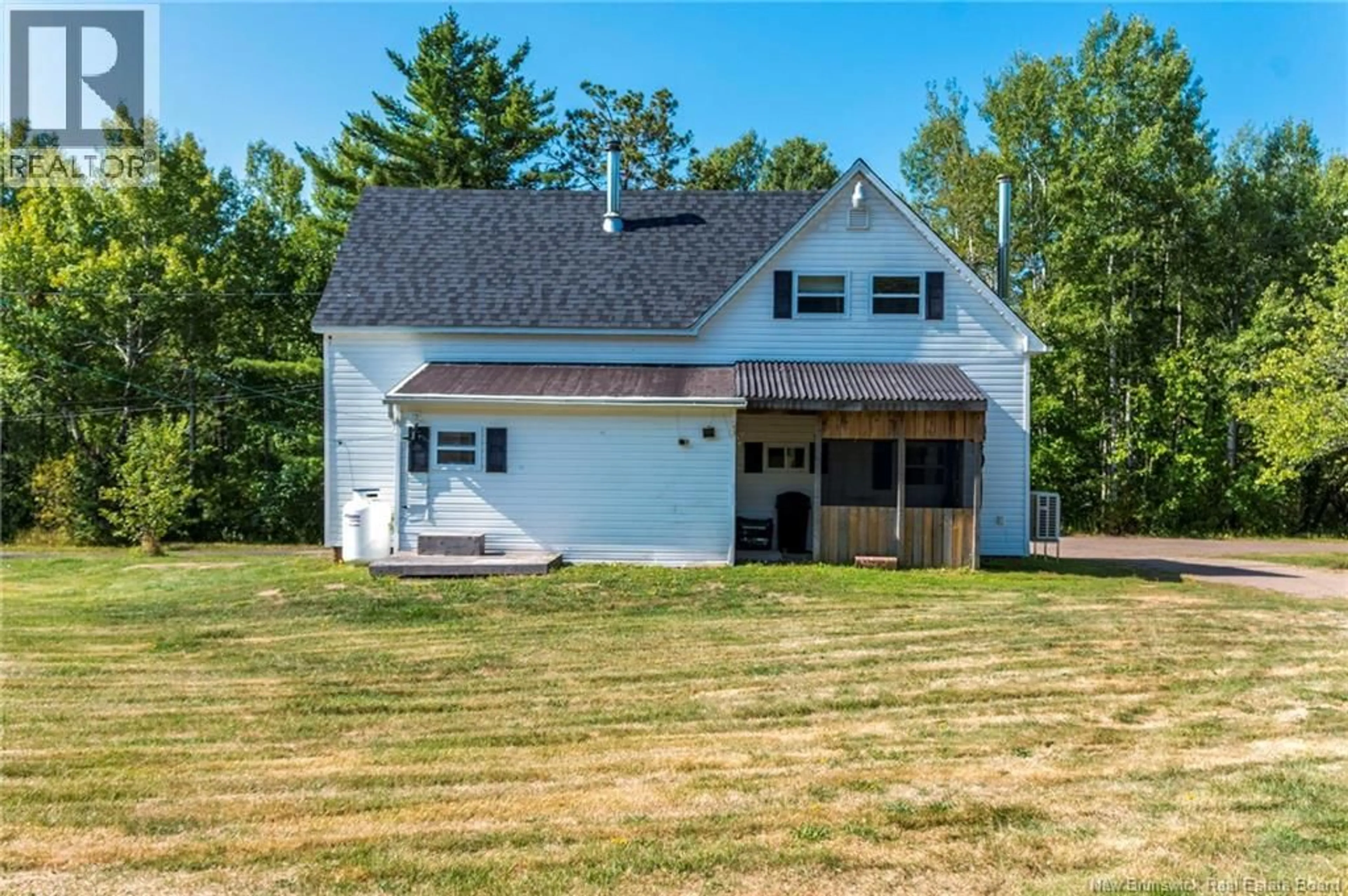 Home with vinyl exterior material, building for 34 DOBSON ROAD, Memramcook New Brunswick E4K2E8