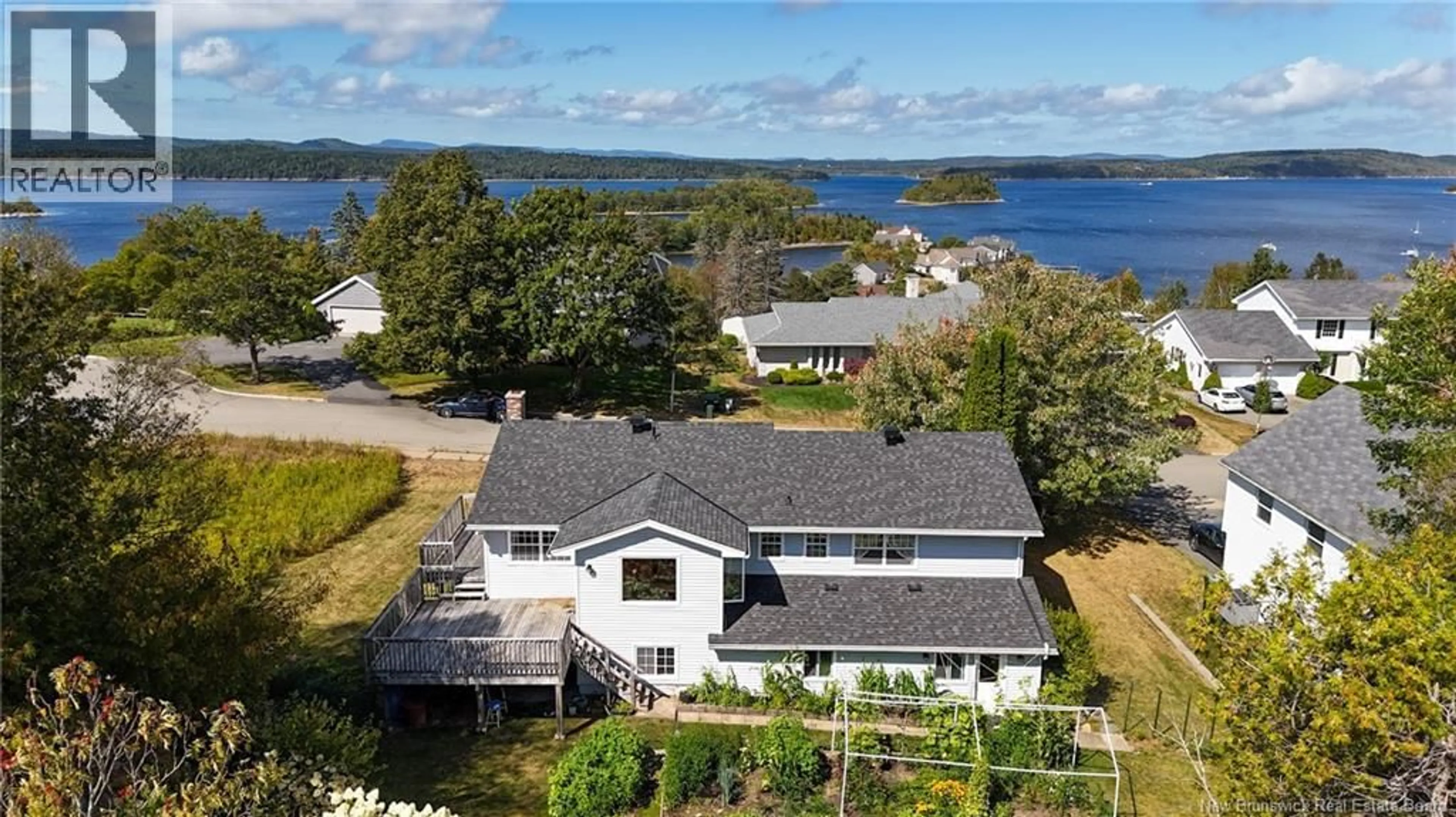 A pic from outside/outdoor area/front of a property/back of a property/a pic from drone, water/lake/river/ocean view for 247 BEDELL AVENUE, Saint John New Brunswick E2K2C5