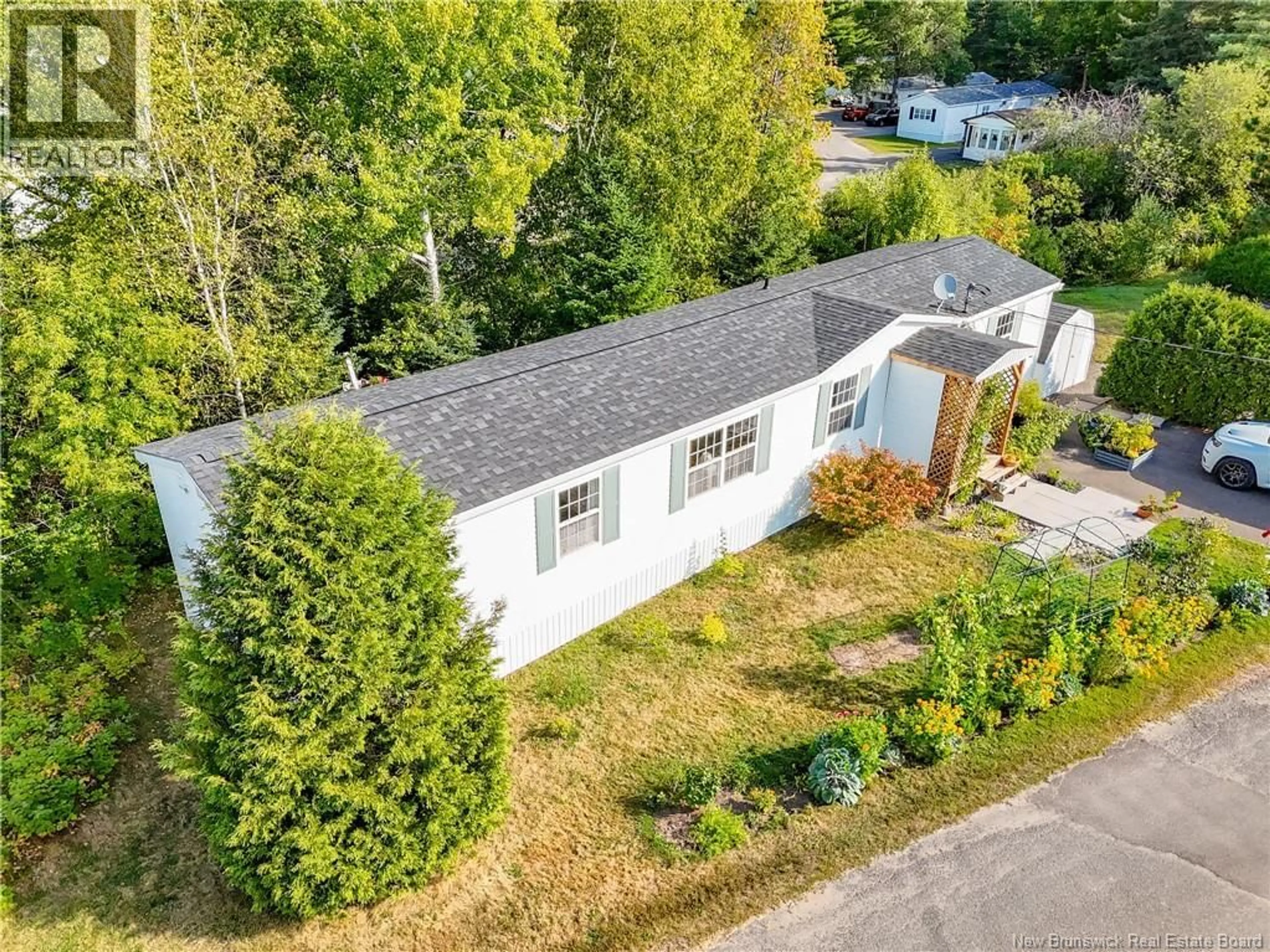 A pic from outside/outdoor area/front of a property/back of a property/a pic from drone, street for 350 GOVERNOR LANE, Fredericton New Brunswick E3B7L1