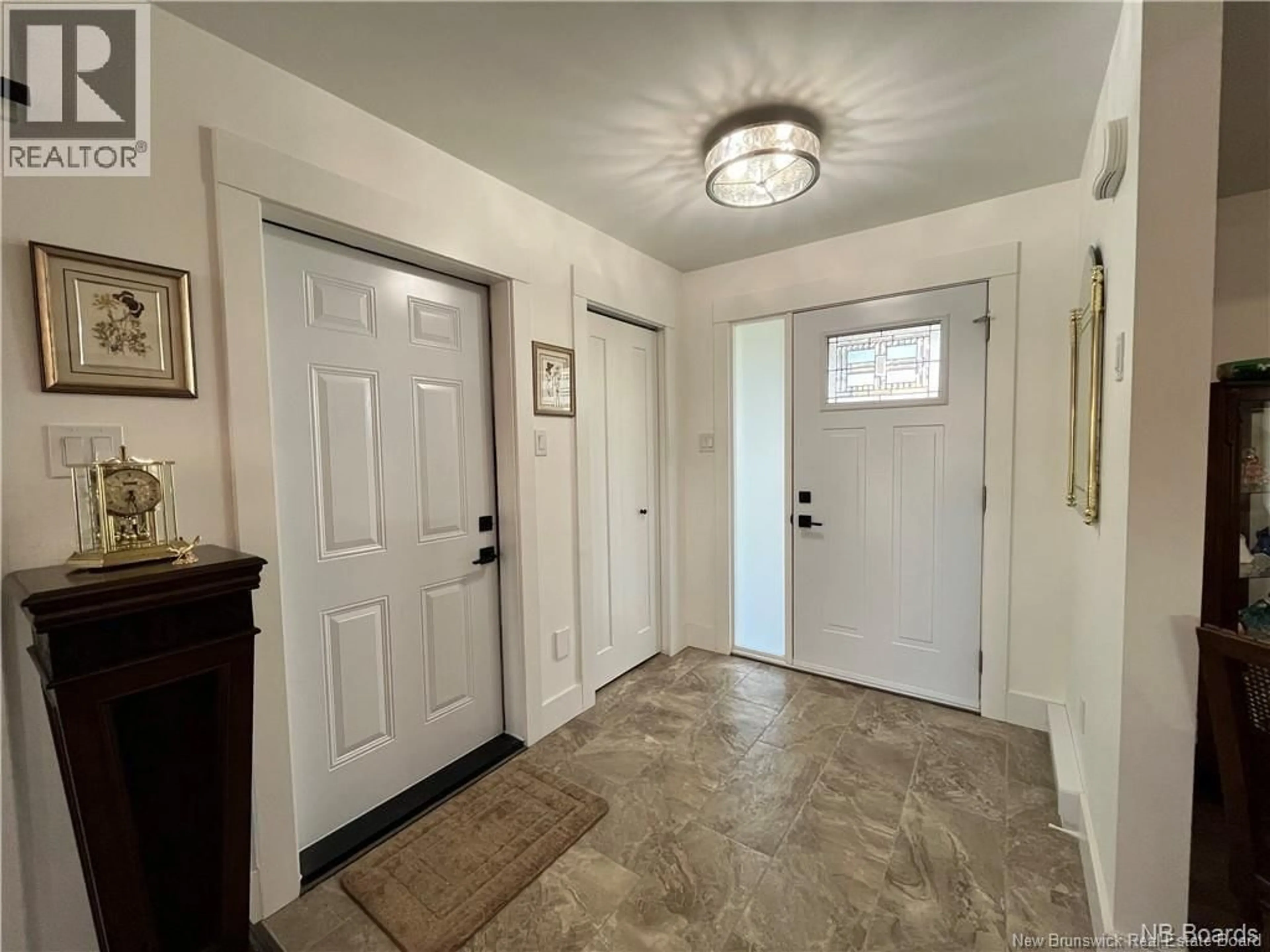 Indoor entryway for 9 FLAGSTONE DRIVE, Quispamsis New Brunswick E2G0B6
